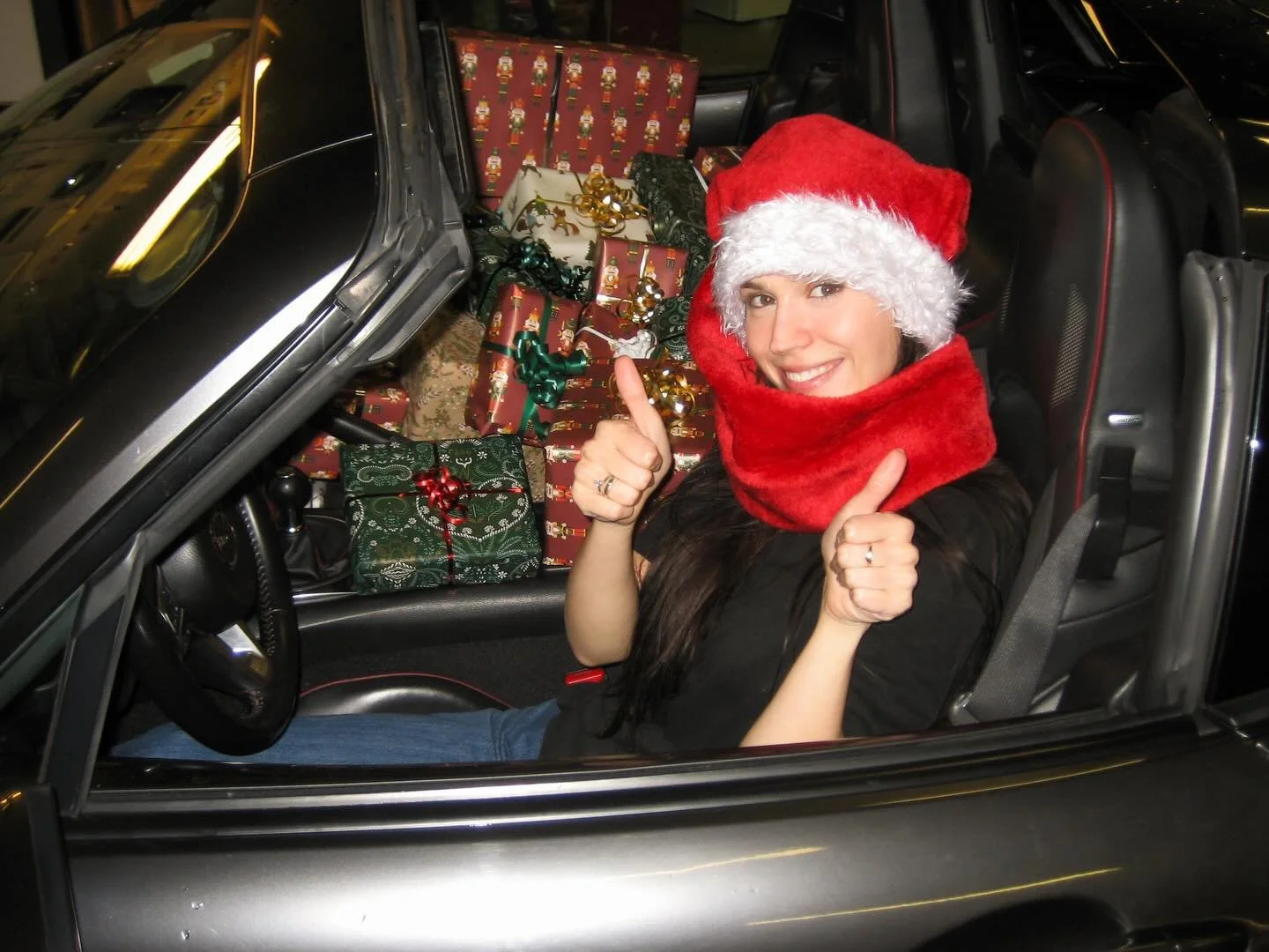 Vinneren av konkurransen ble @austneberr 🎉!!

Det riktige svaret var 28 gaver pakket inn i Mazdaen, og @austneberr gjettet 29. Godt gjort! 👏🎁

Vi &oslash;nsker alle v&aring;re flotte f&oslash;glere en riktig GOD JUL! ❤️

#bilkollektivet