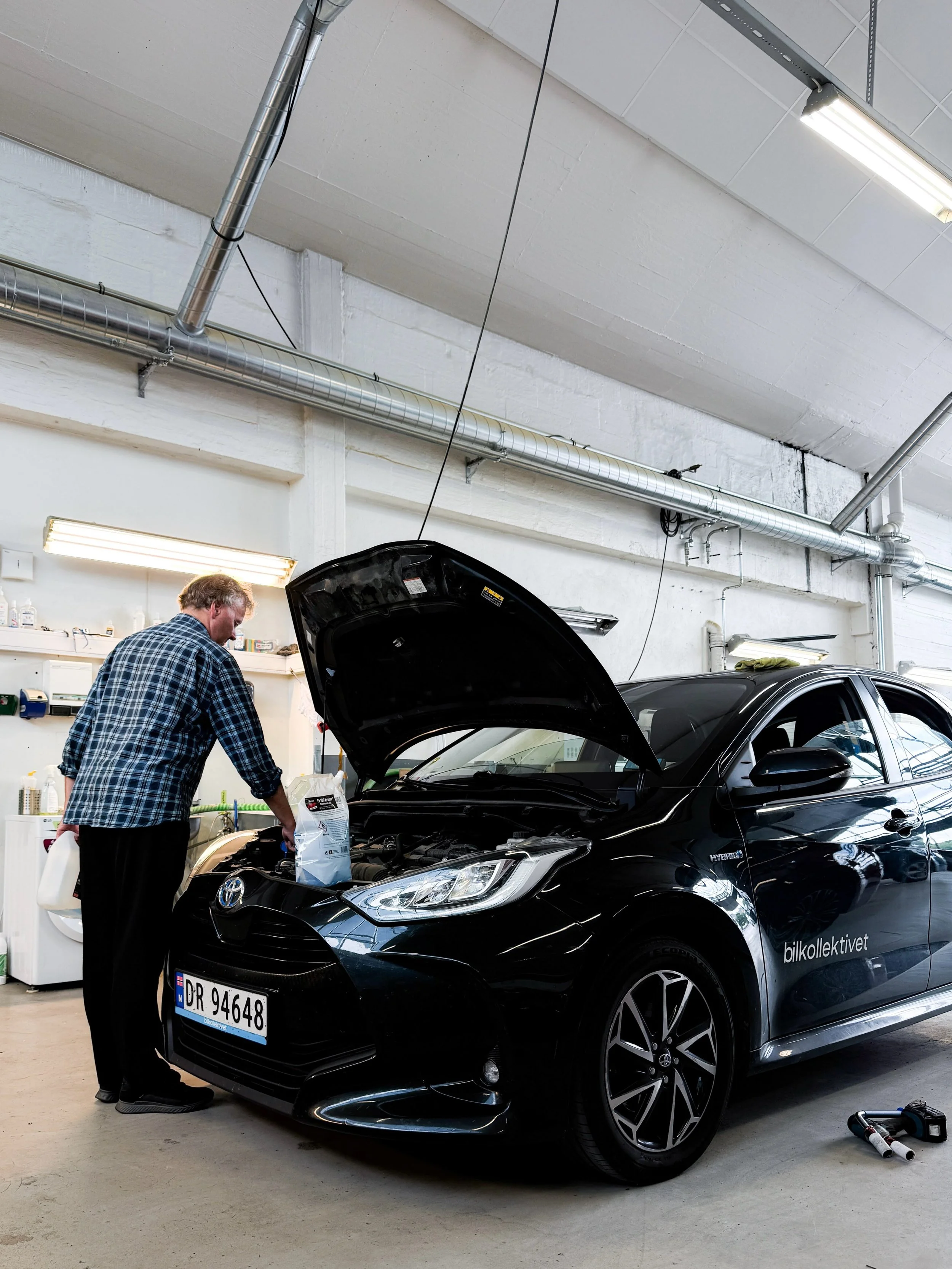Hverdagshelten Odd Arne s&oslash;rger for at bilene f&aring;r den kj&aelig;rligheten de trenger 🫶

#bilkollektivet #yaris