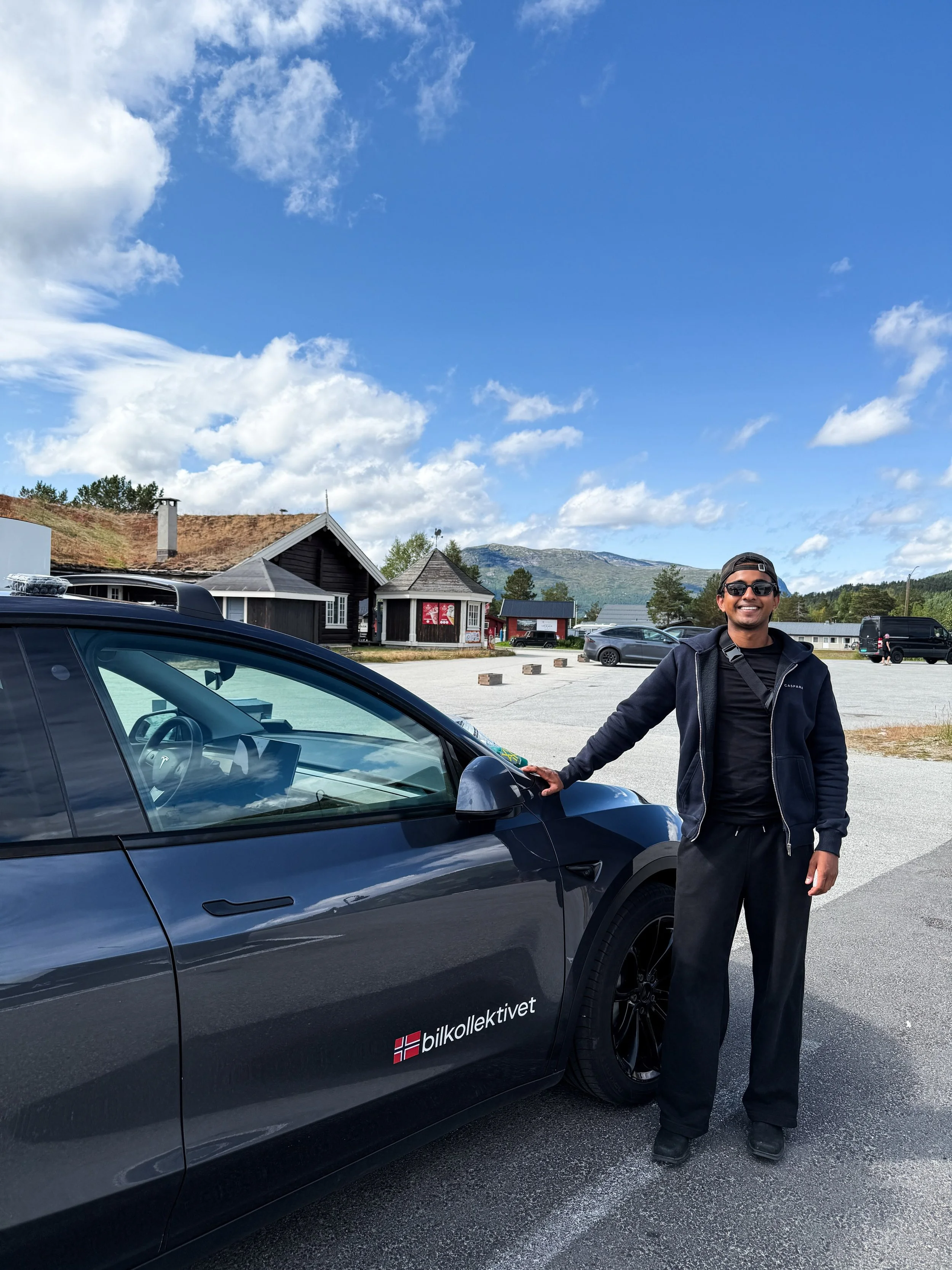 Fulladet bil og godt hum&oslash;r☀️

#bilkollektivet #modely