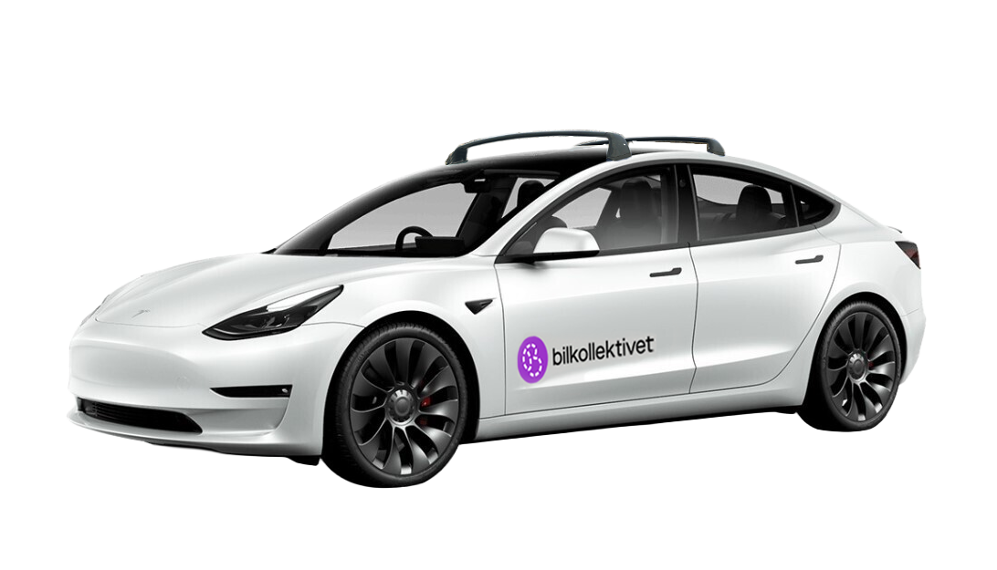Hvit sedan, sannsynligvis en elbil, med teksten "bilkollektivet" på siden.