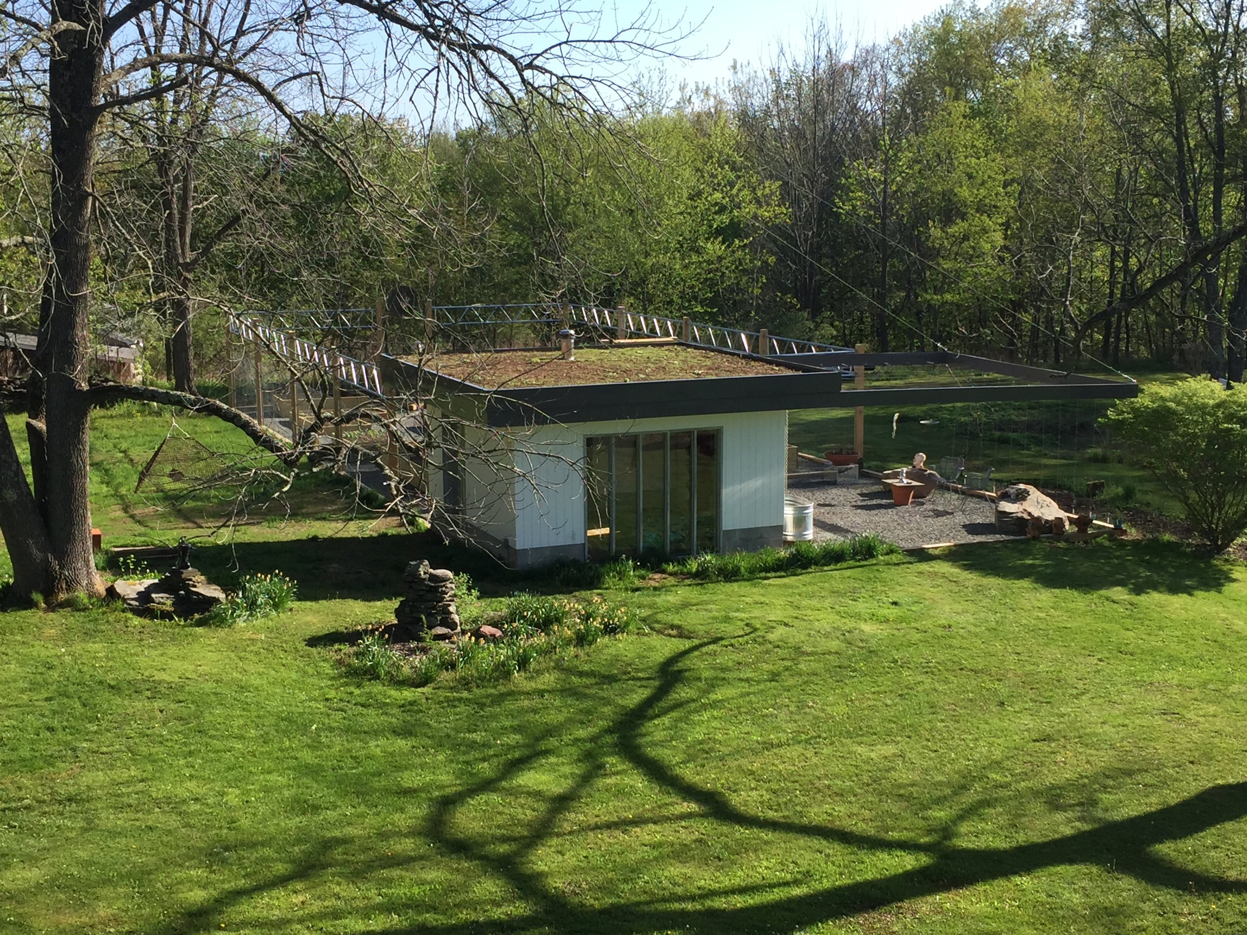 STUDIO & PERGOLA 2.JPG