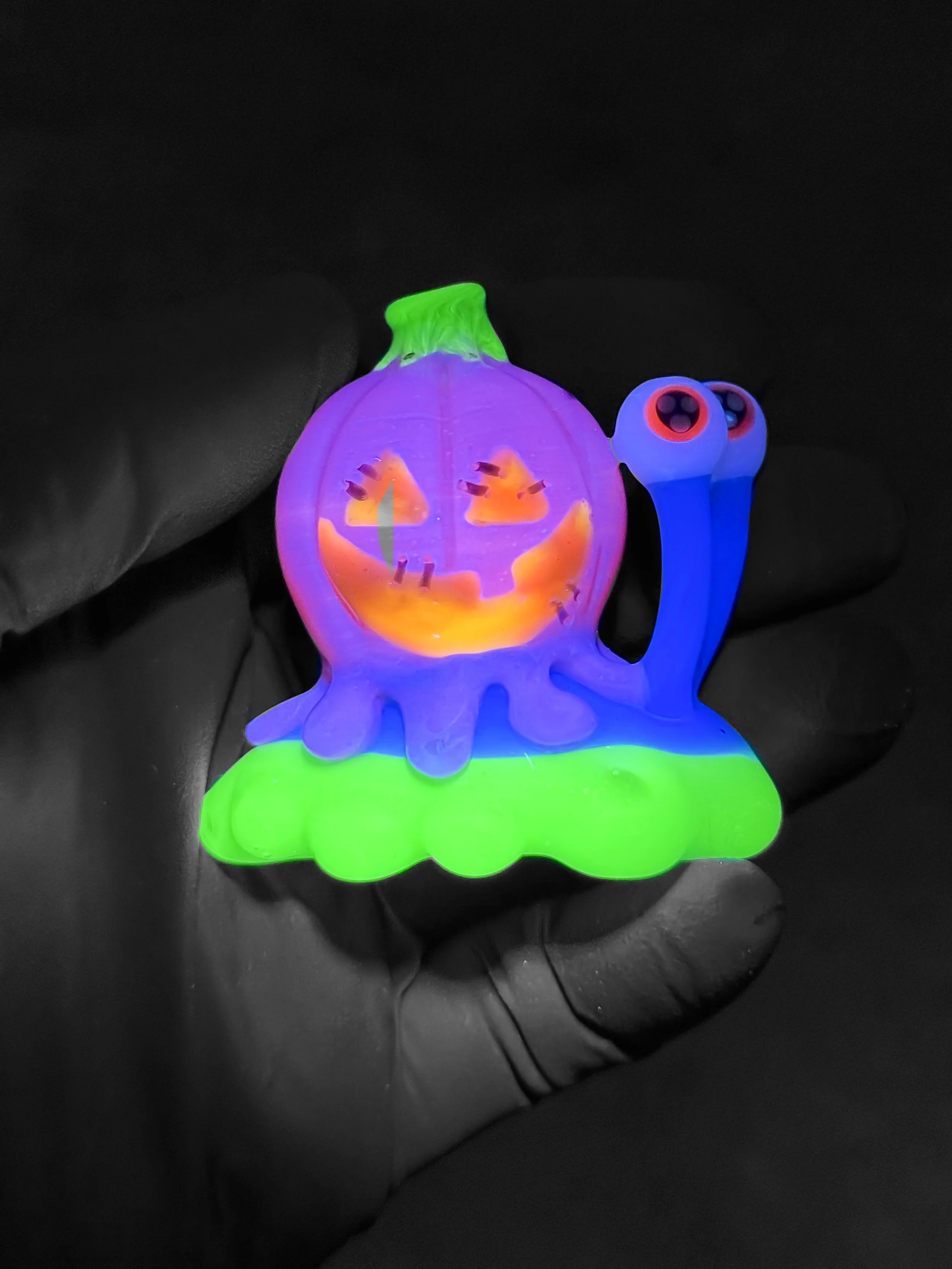J Smart Glass Dry Functional Halloween Gary Chillum UV.jpg