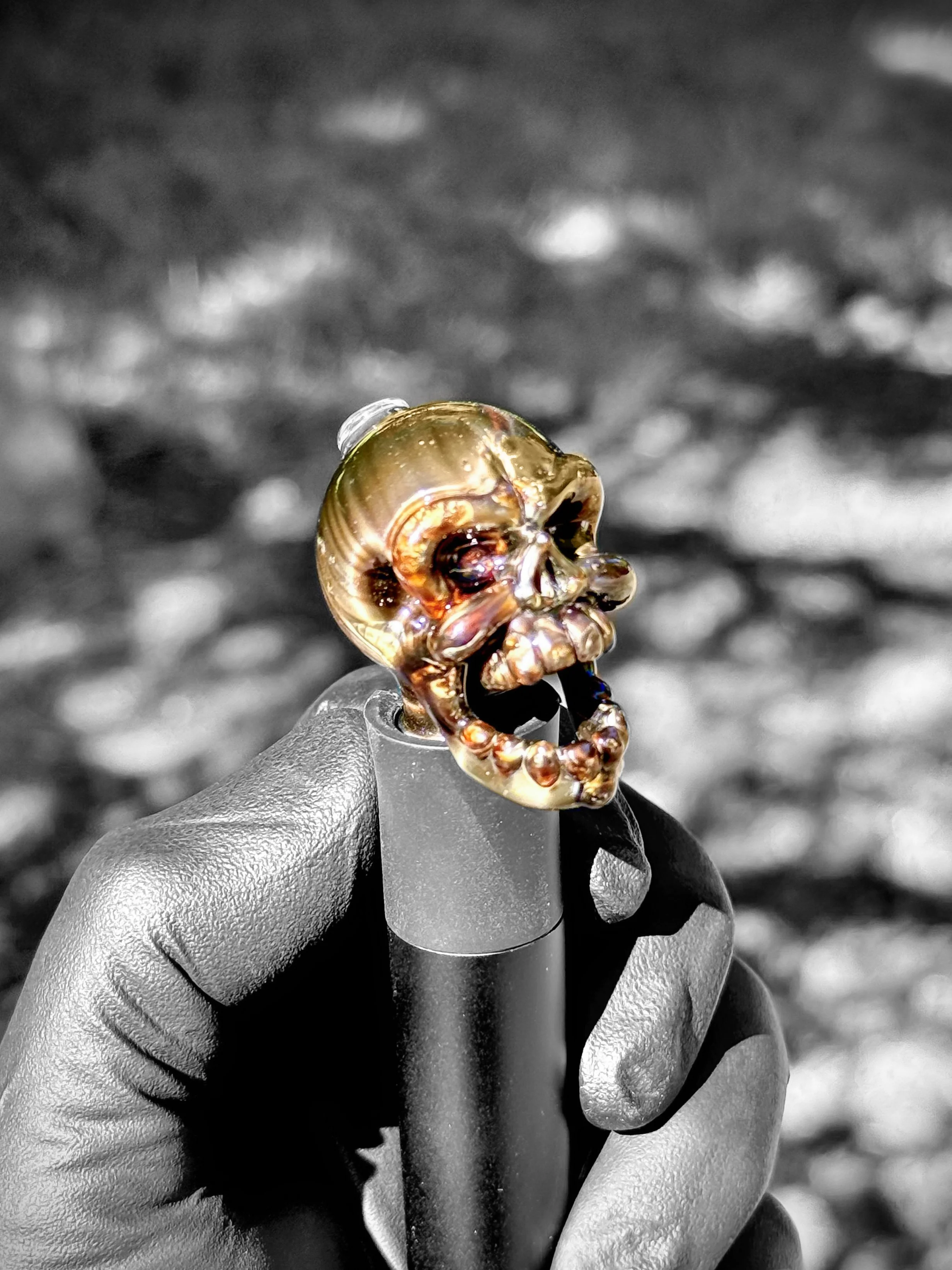 J Smart Glass Puffco Pivot Top Skull Electrum Side Left.jpg