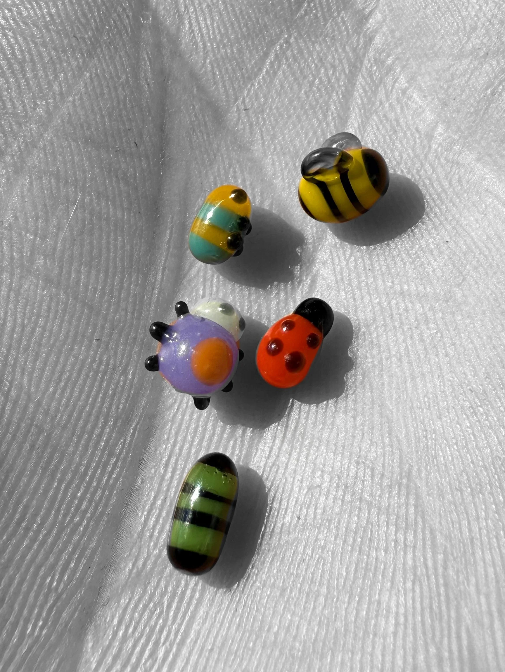 J Smart Glass Pendants Halloween Oogie's Bugs.jpg