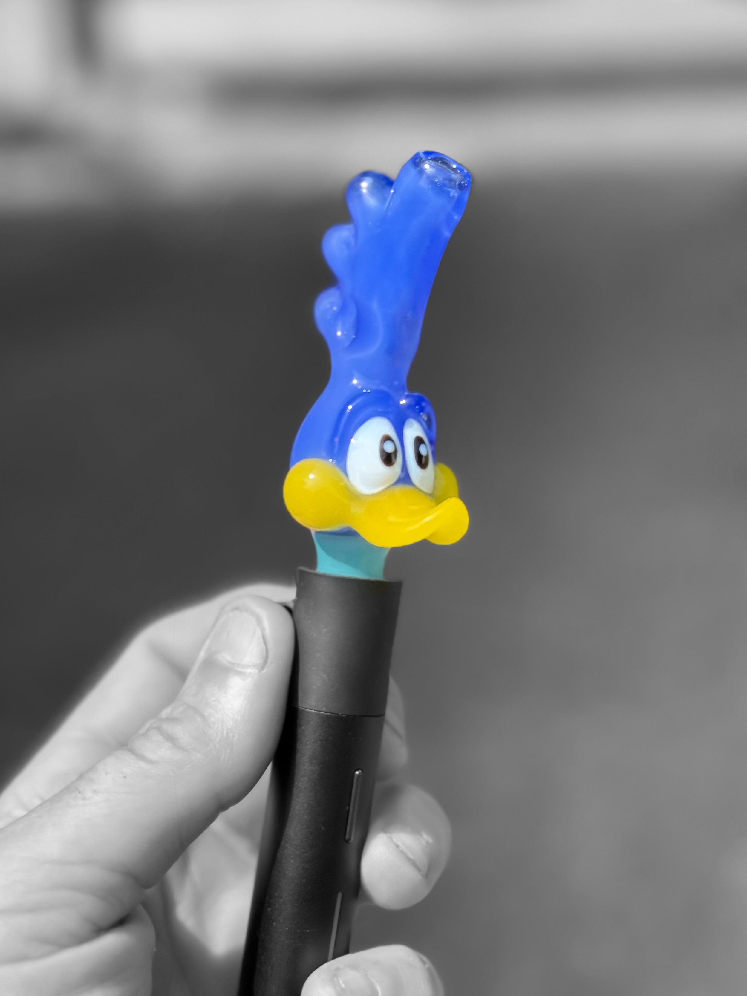 J Smart Glass Puffco Pivot Top and Pendant Road Runner mystique and acid yellow left side.jpg