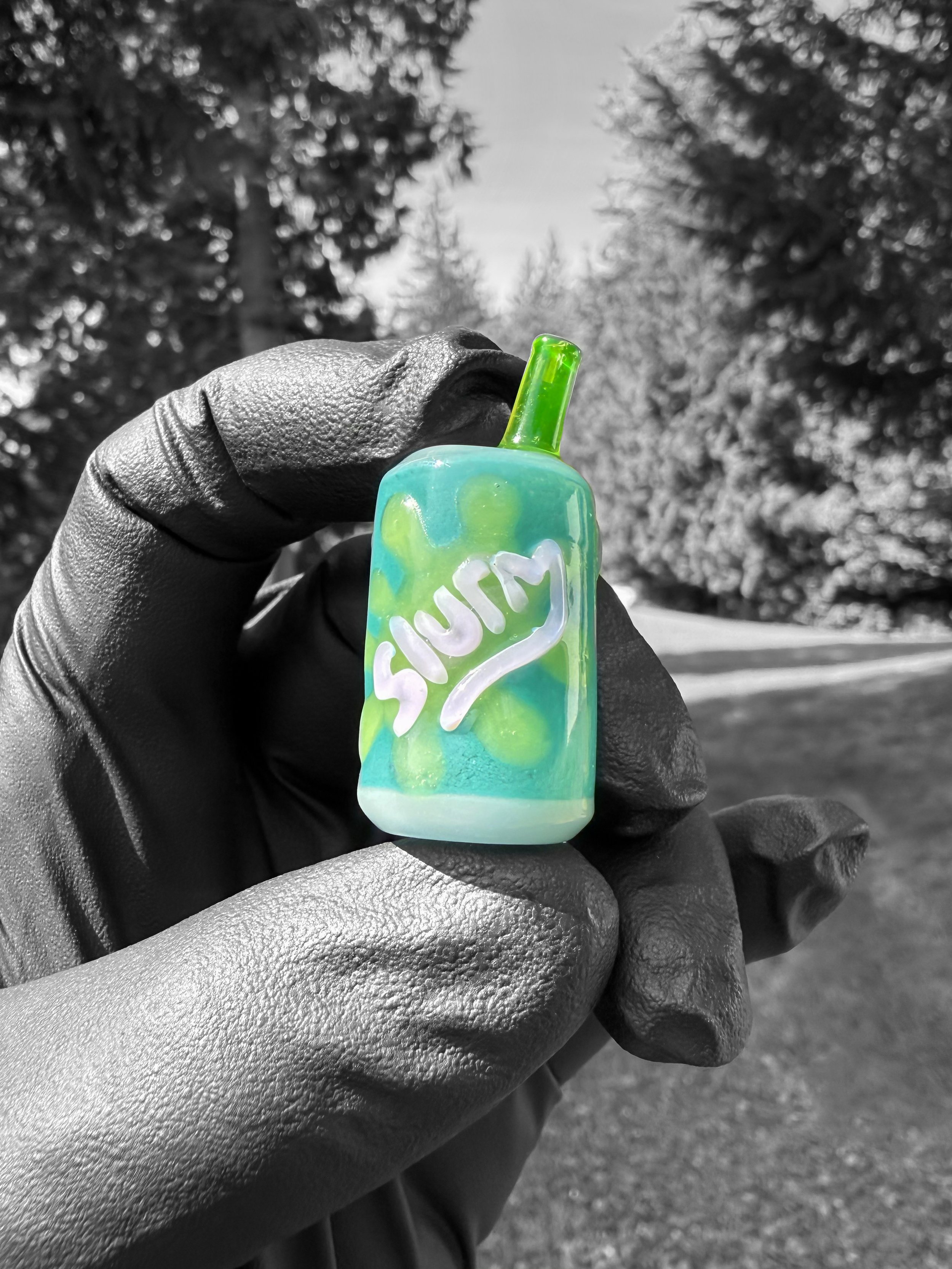 J Smart Glass Pendants Slurm Can UV reactive hand mixed colors front.jpg