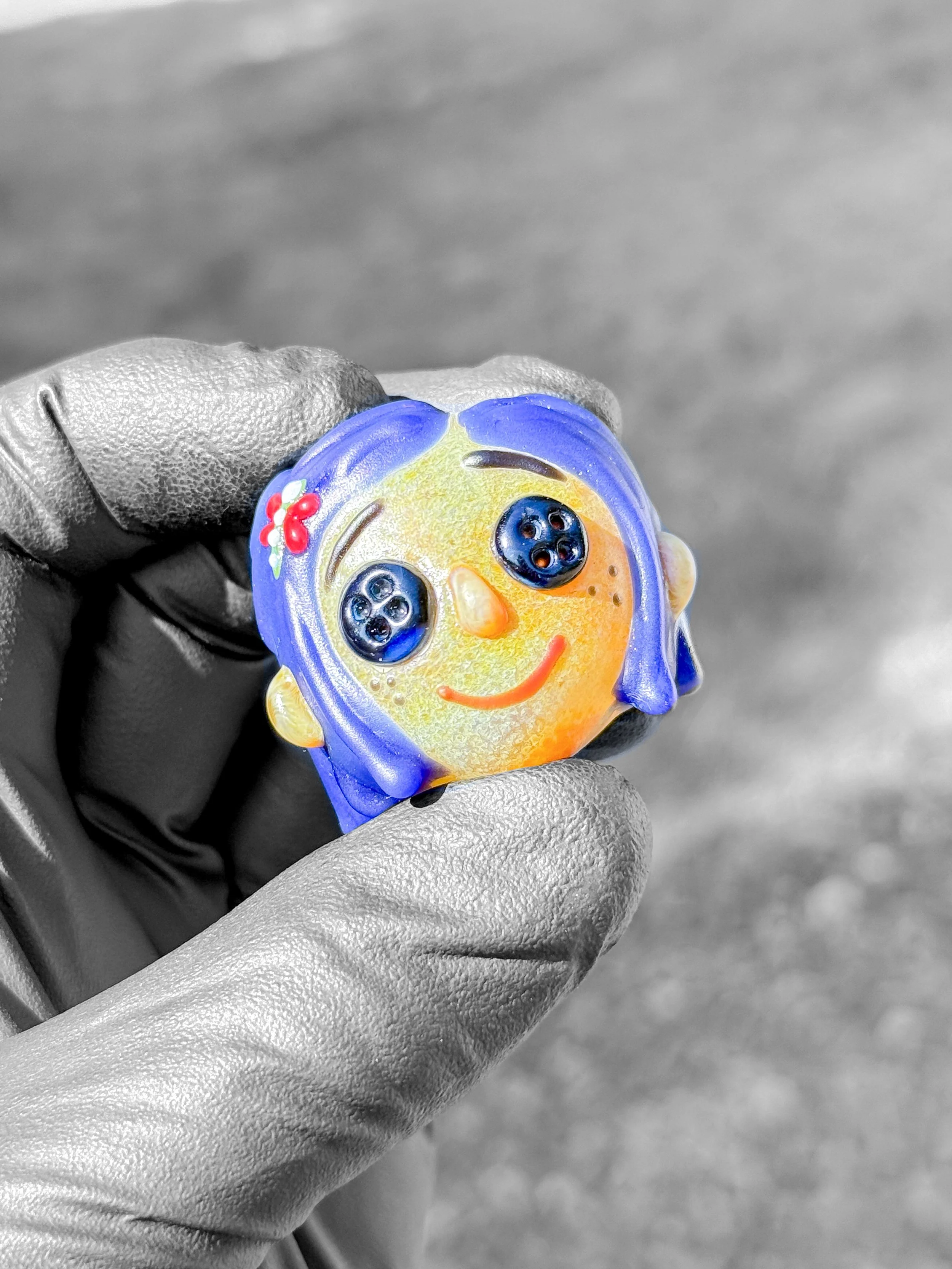 J Smart Glass Pendants Coraline #1 front.jpg