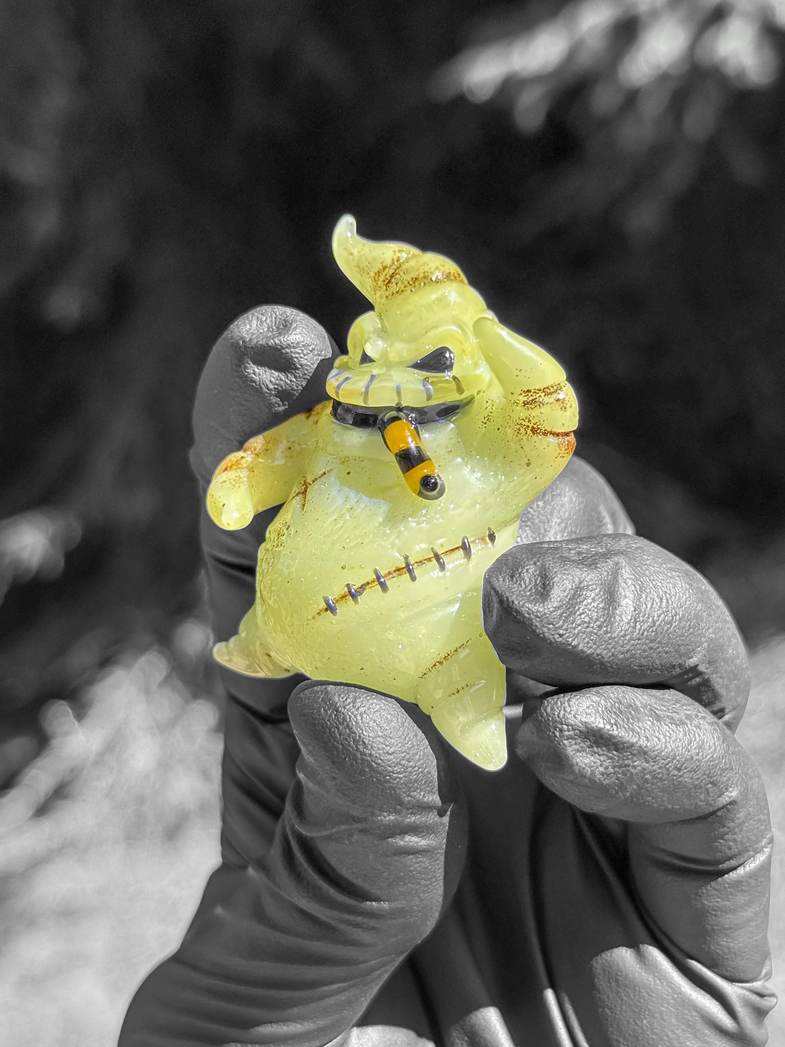 J Smart Glass Pendants Halloween Oogie Boogie side left.jpg