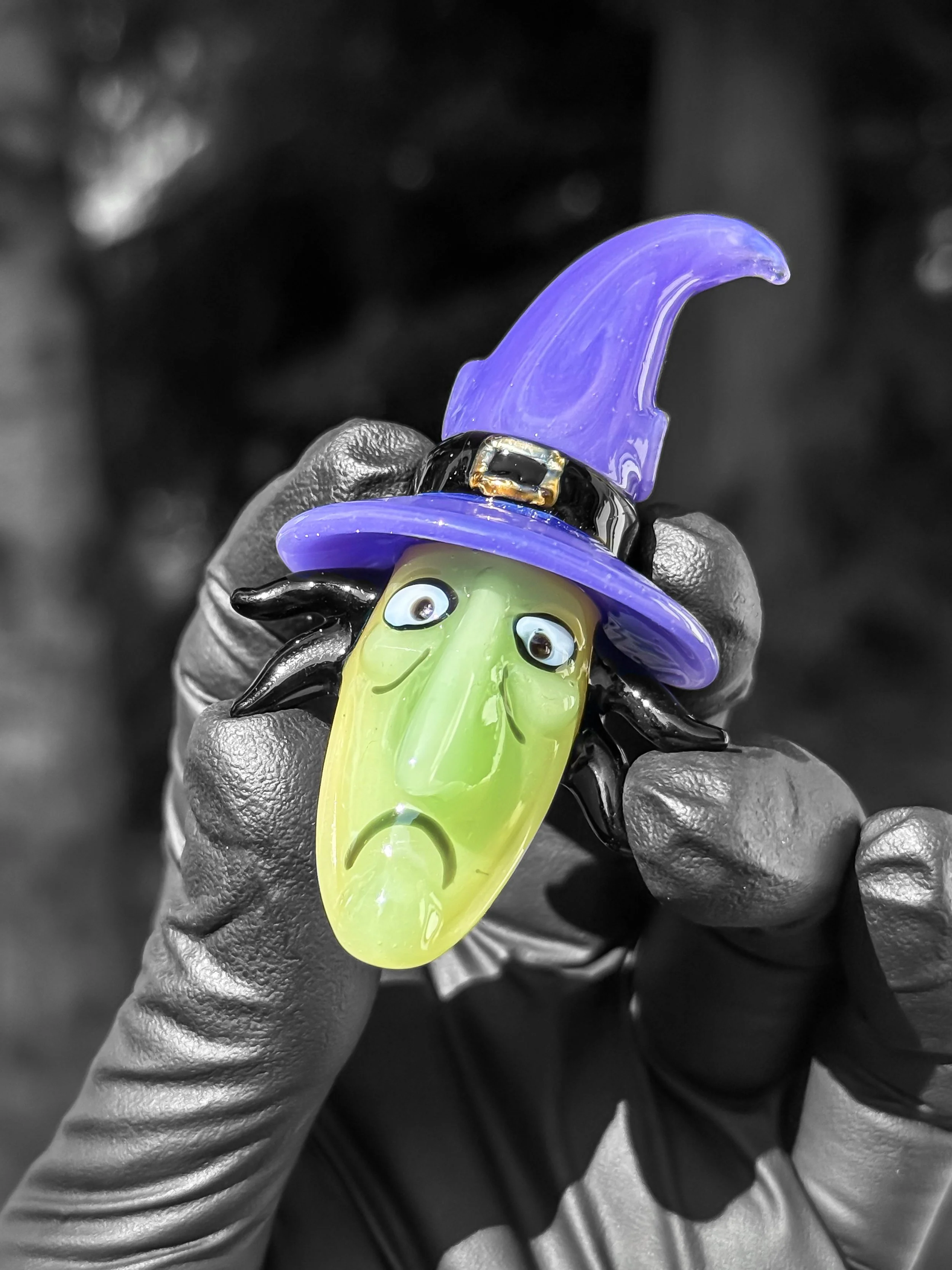 J Smart Glass Pendants Halloween Shock front.jpg