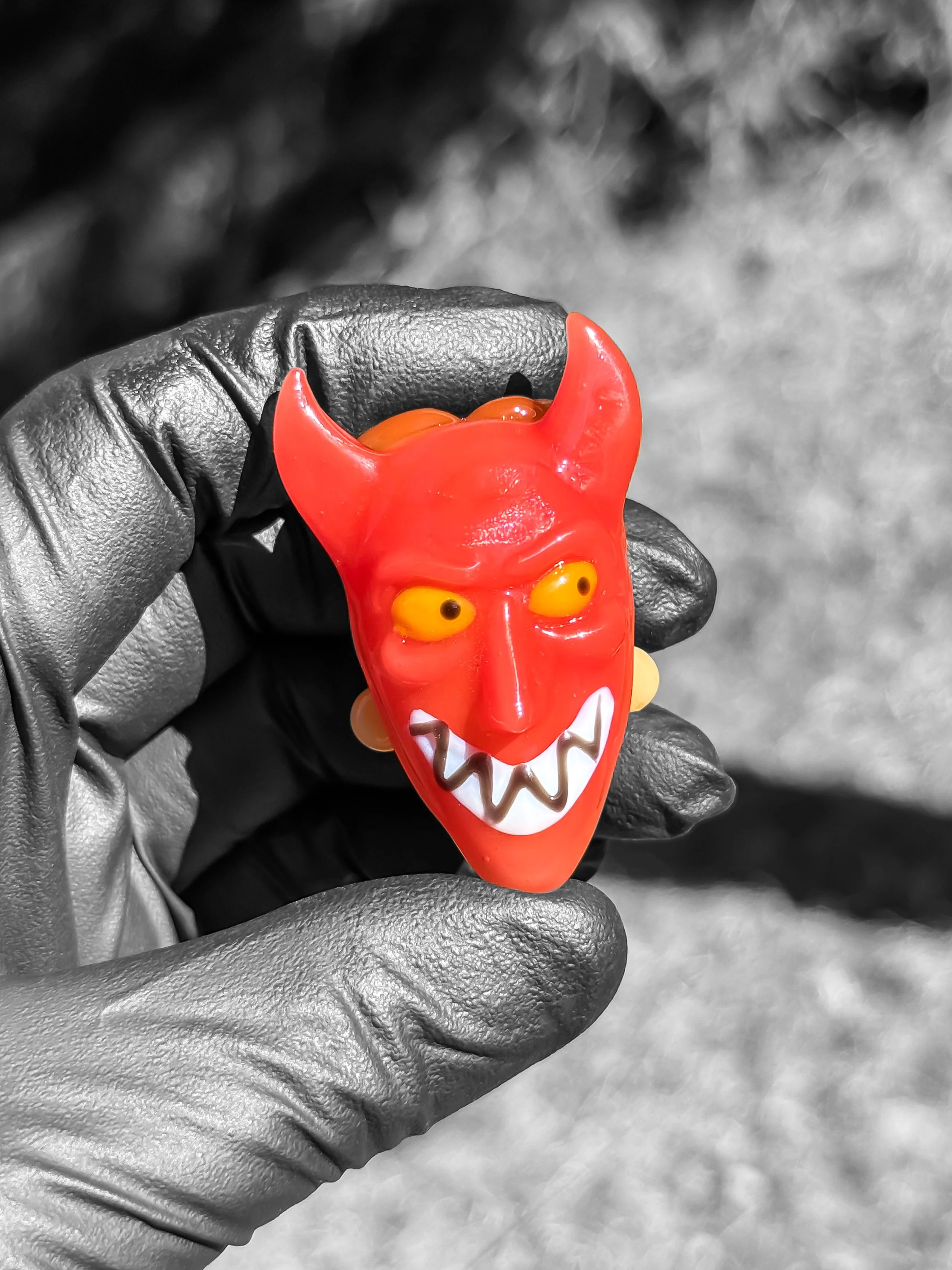 J Smart Glass Pendants Halloween Lock front.jpg (Copy)