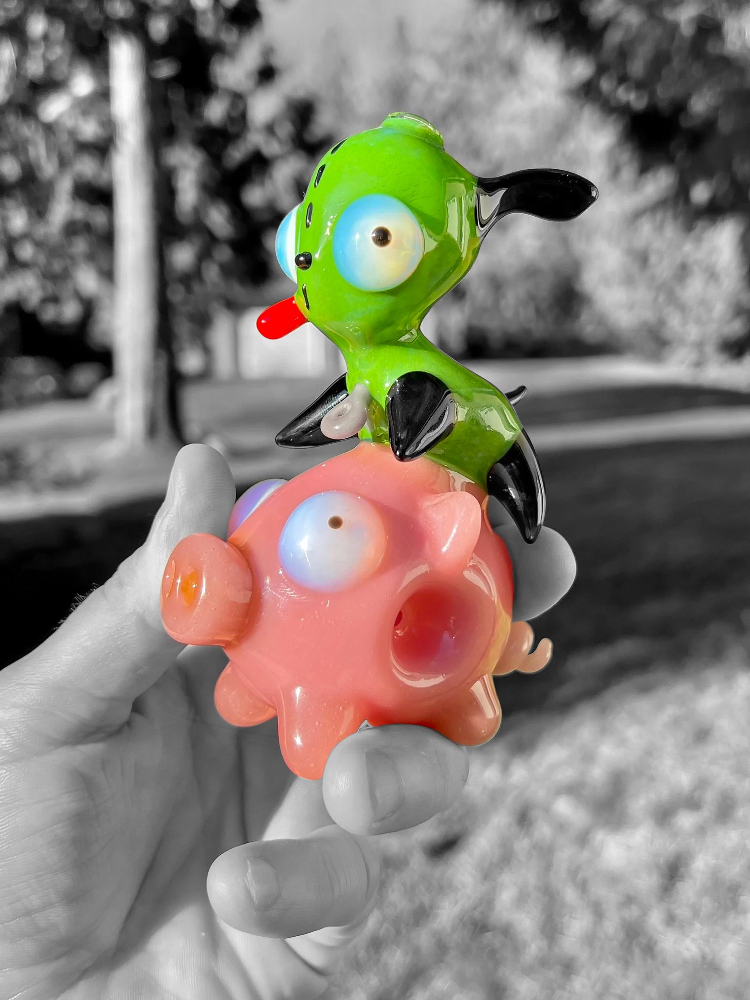 J Smart Glass Shop Hand-Pipes-Gir-n-Piggie-Hand-Pipe-Side-1.jpg