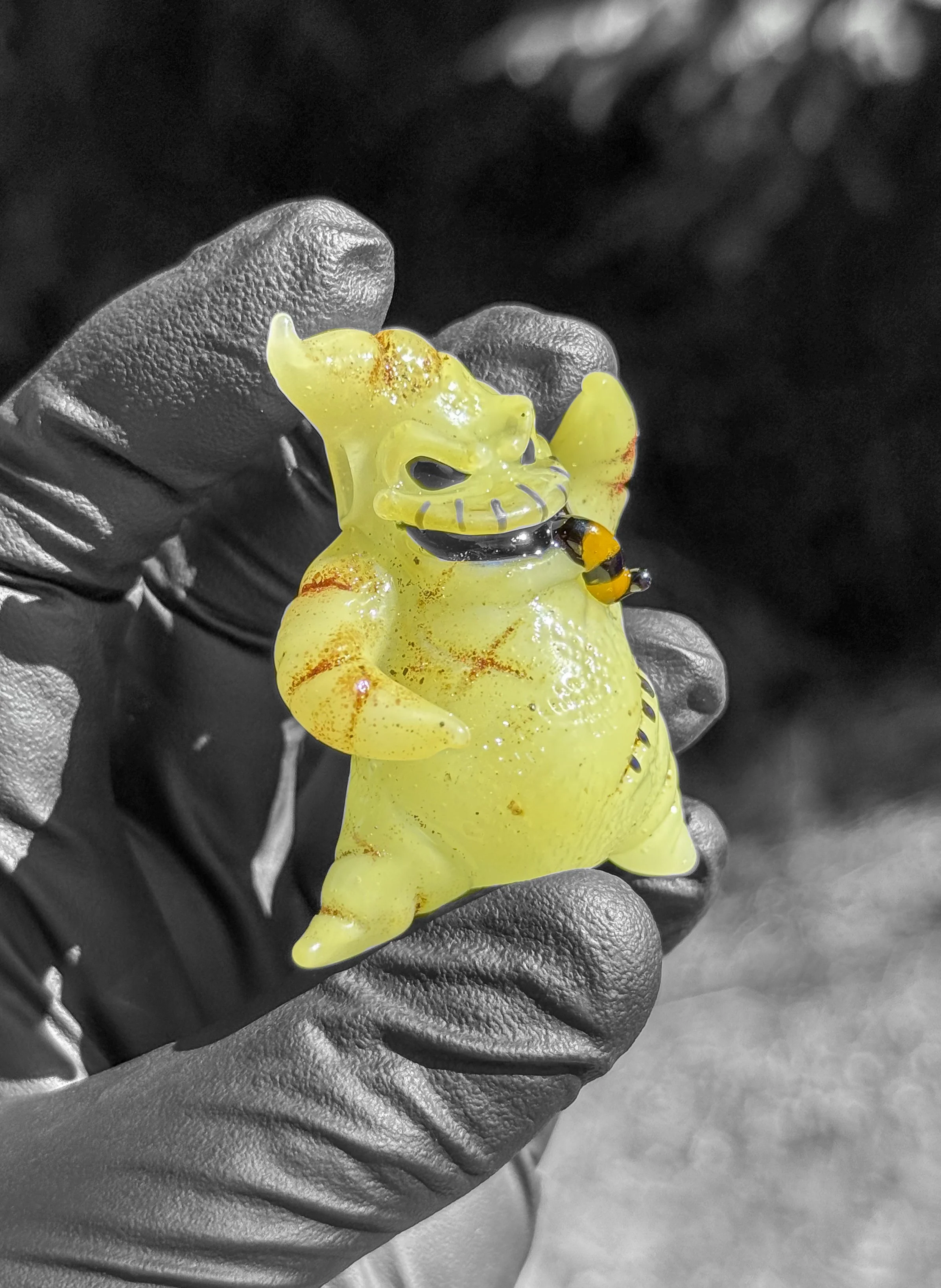 J Smart Glass Pendants Halloween Oogie Boogieside right.jpg