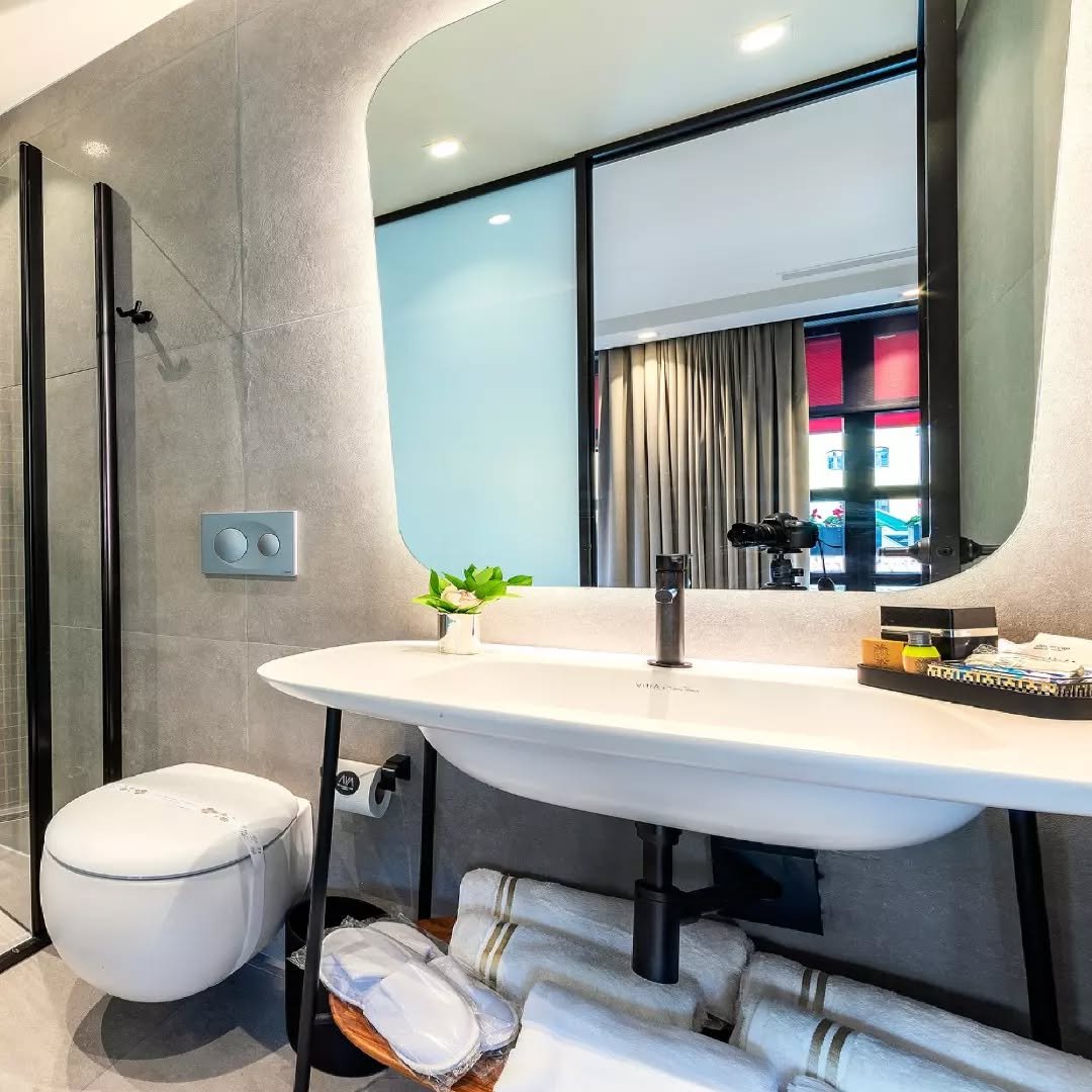 We are here to make your journey comfortable and unique. Enjoy your stay at Aya Sultanahmet Hotel!✨

Tatilinizi konforlu ve benzersiz kılmak i&ccedil;in buradayız. Aya Sultanahmet Otel'de kalışınızın keyfini &ccedil;ıkarın!✨

#sultanahmet #hagiasophi