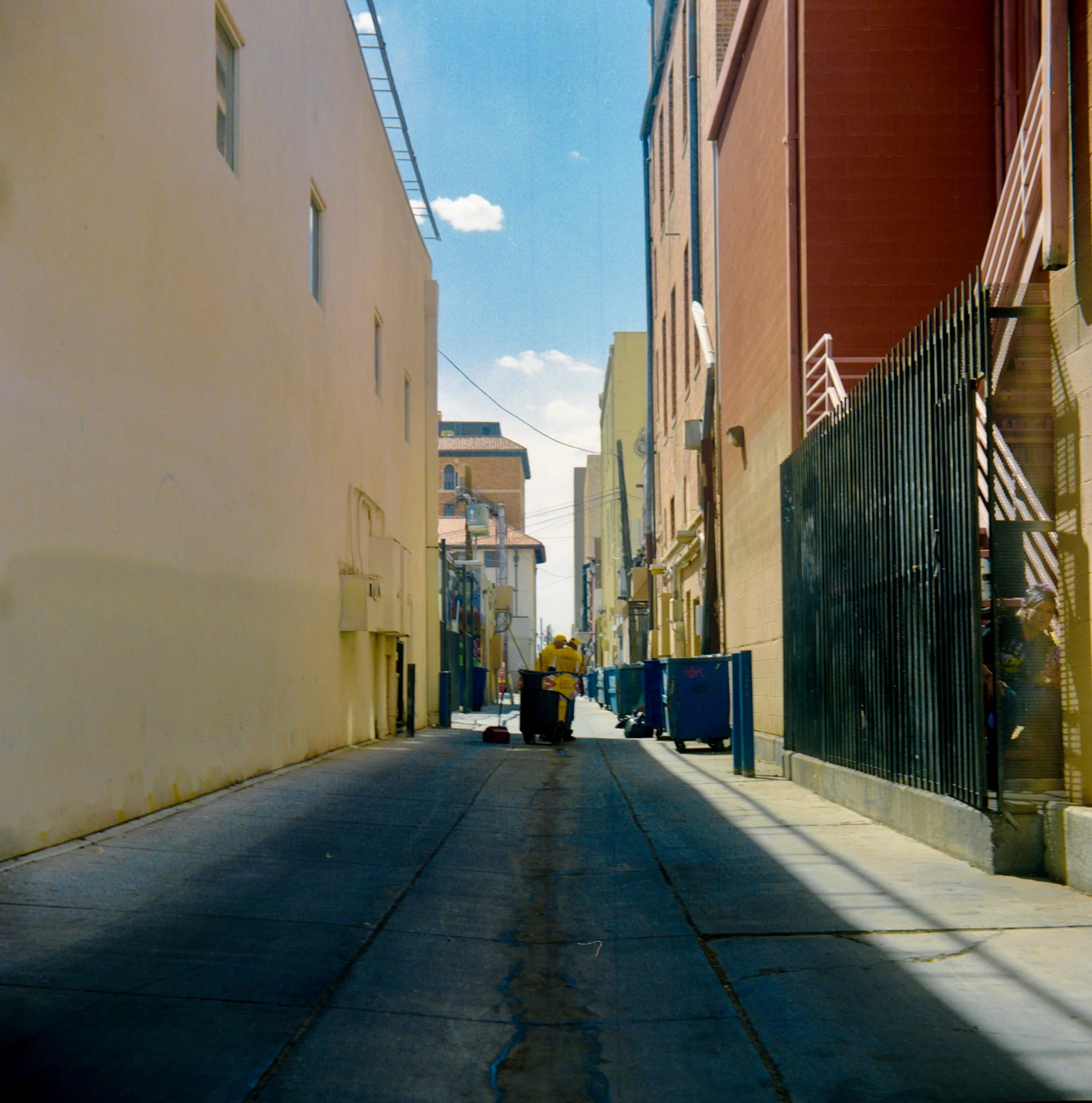 5.1.26 RicohFlexPortra160 120 6x6 6.jpg