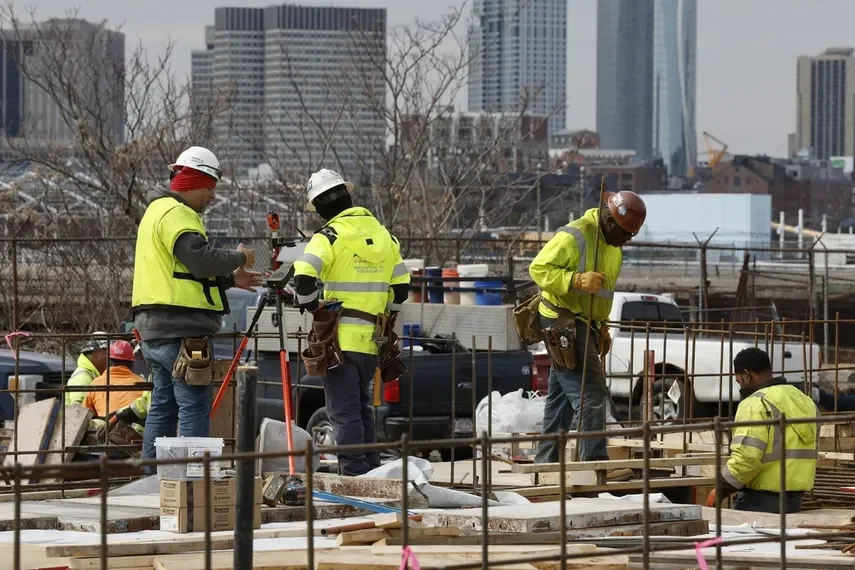 construccion-ap-michael-dwyerjpg-2023.webp