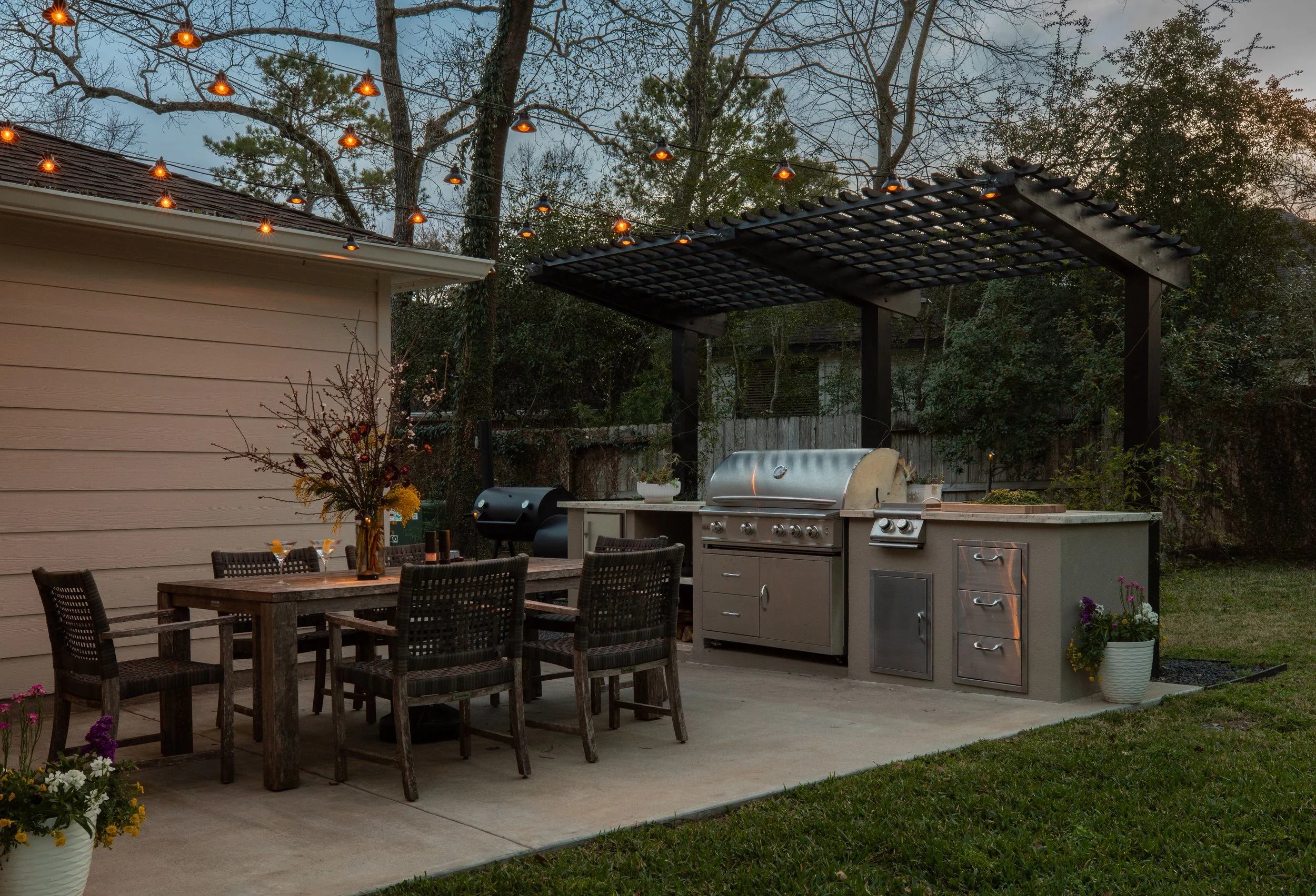 Outdoor Dining Space