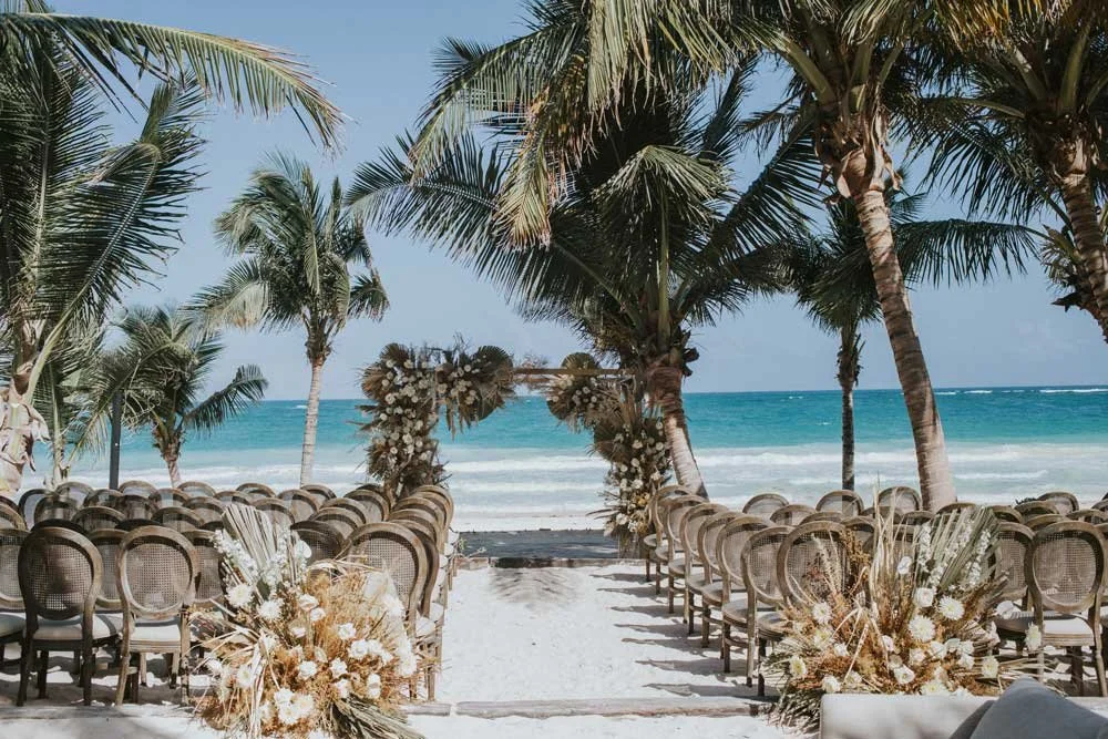 Mario-Olverac-Wedding-Planner-Altar-Design-Beach-Wedding.jpg