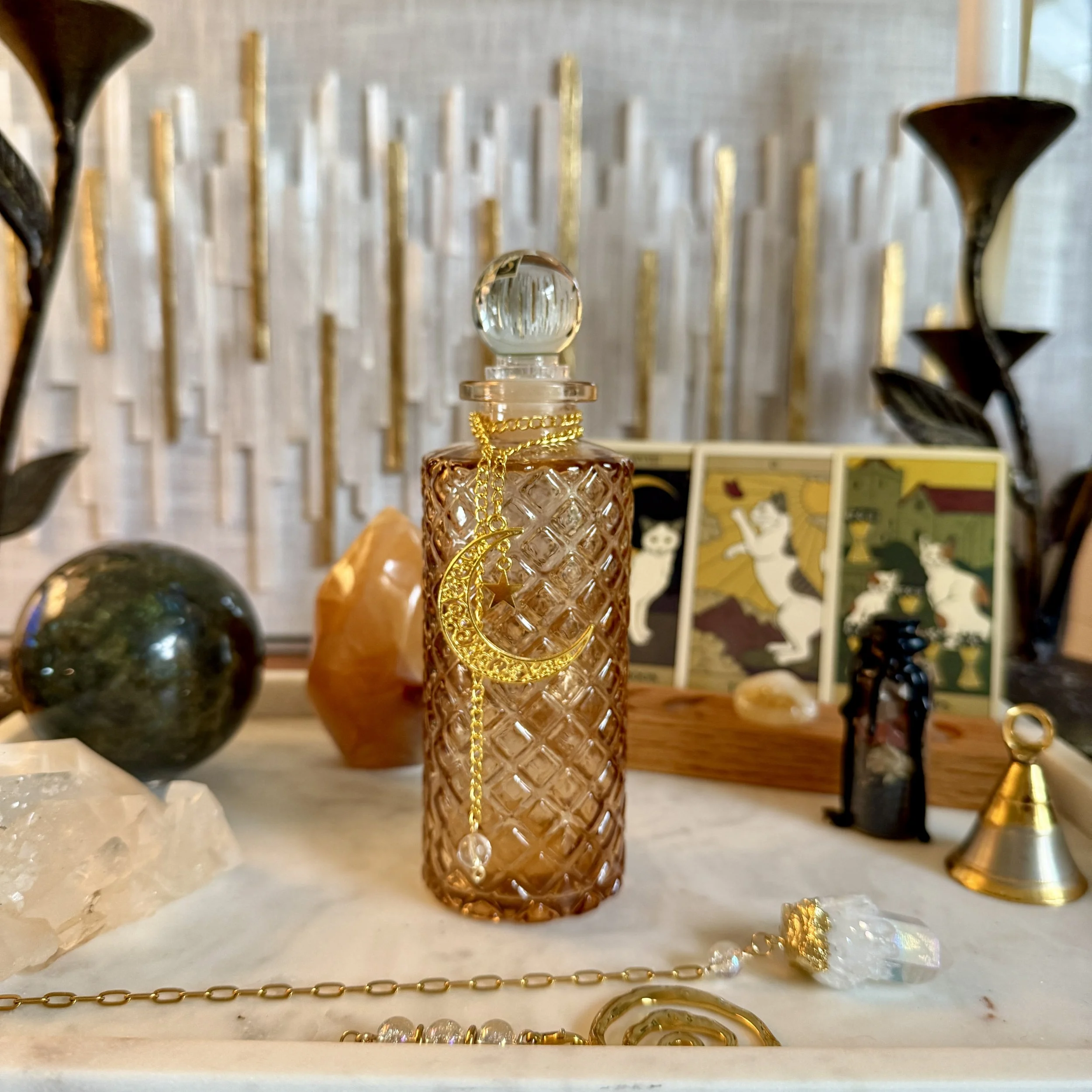 Lifestyle Amber Gold.JPG