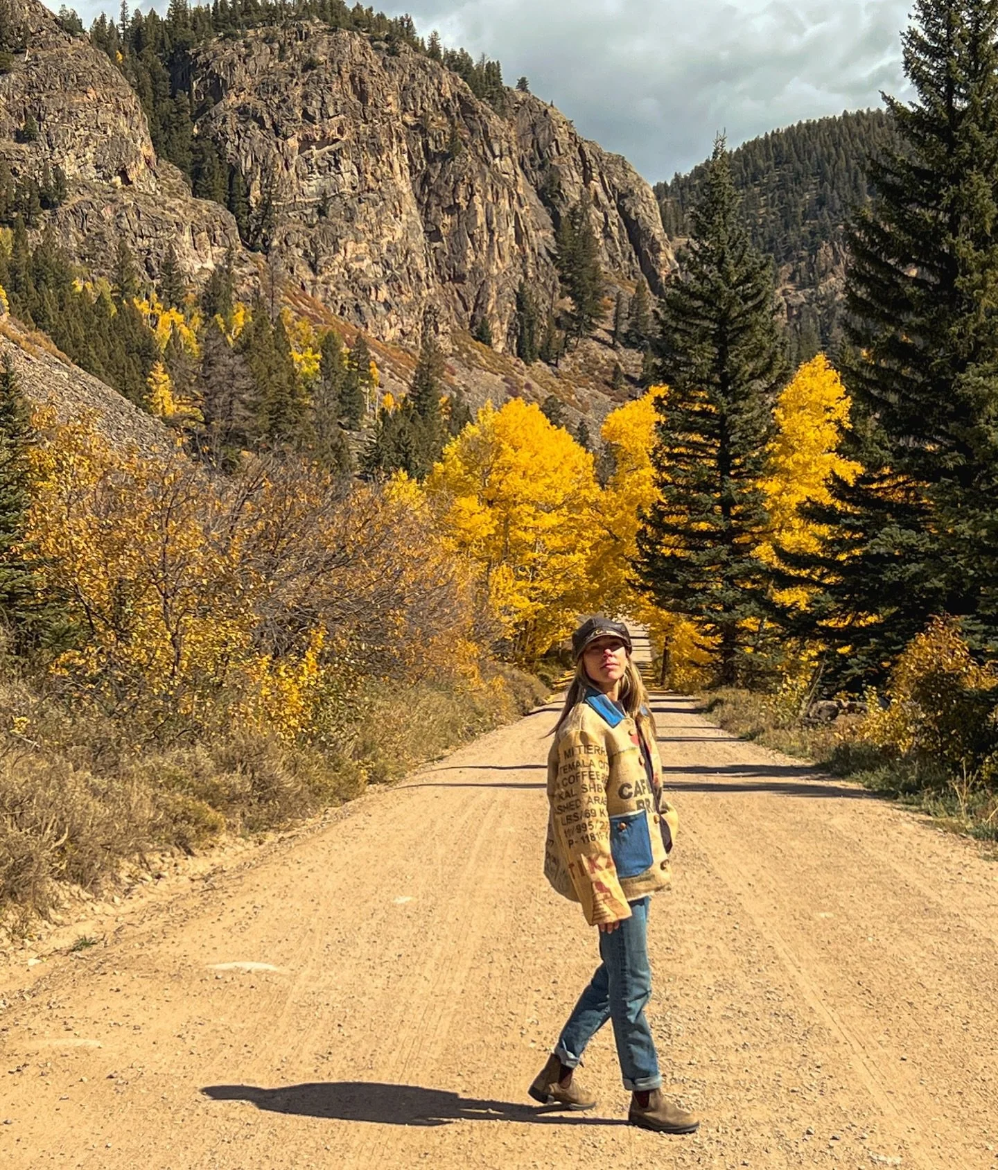 See you at the last Folk Fest tomorrow with @crestedbuttevintagemarket! 👖🍂

We&rsquo;re showing up with a rack of fresh fall finds &mdash; vintage denim, cozy flannels, and weather-worn parkas made for mountain days and apr&egrave;s nights.

Plus, 