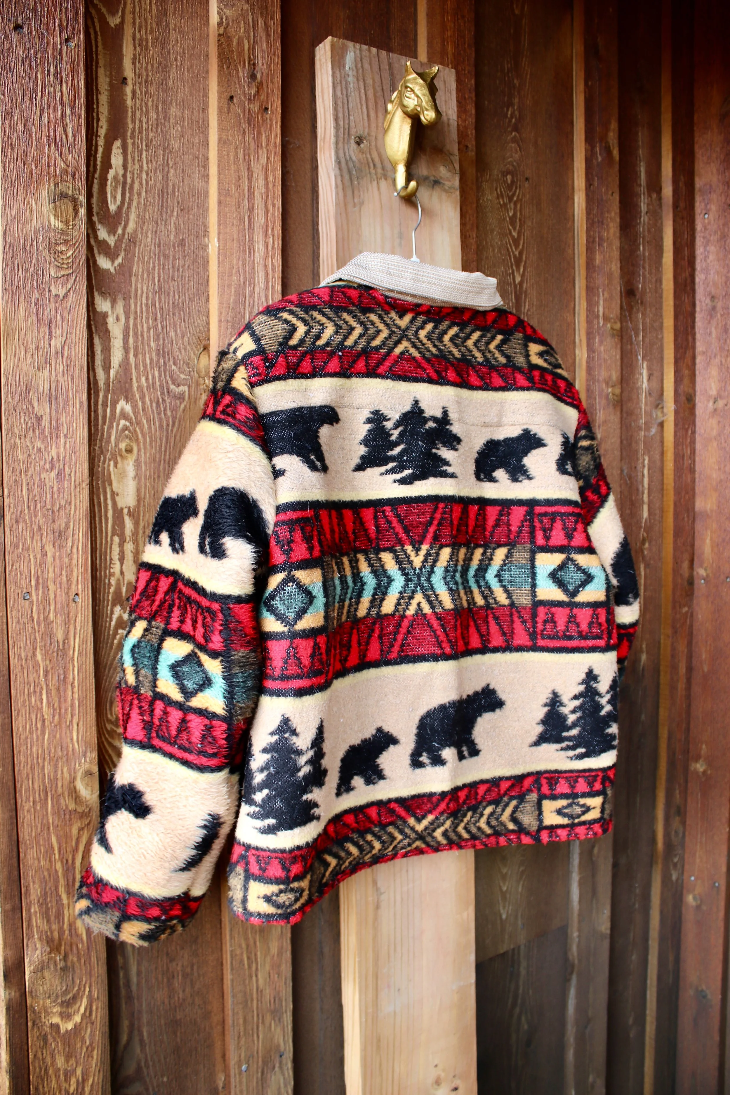 Upcycled_by_Feral_Friends_Fall2025_Timberline_Trail_Upcycled_Bear_and_Tree_Vintage_Blanket_Jacket00007.jpg