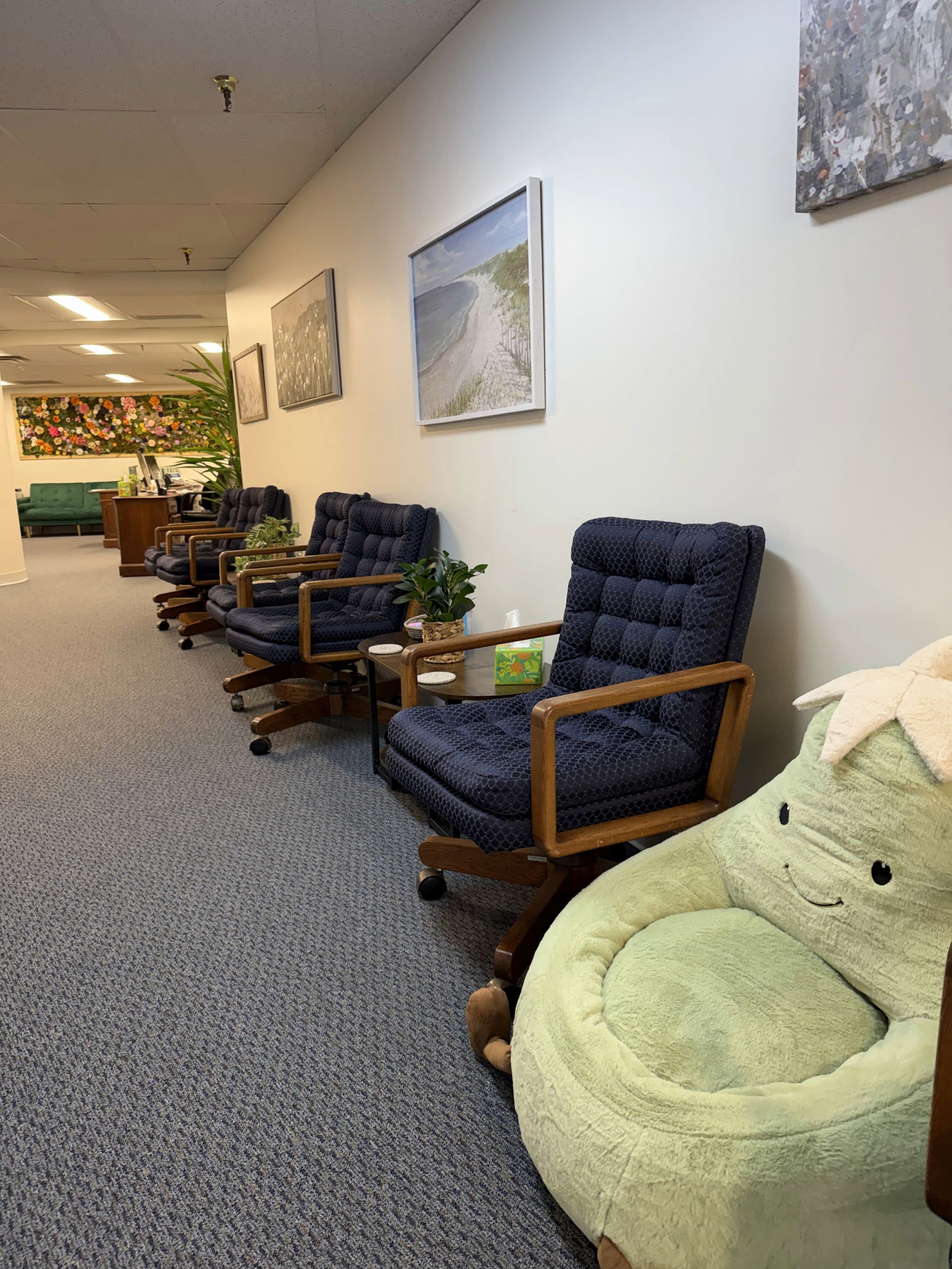 13-hallway chairs.jpg