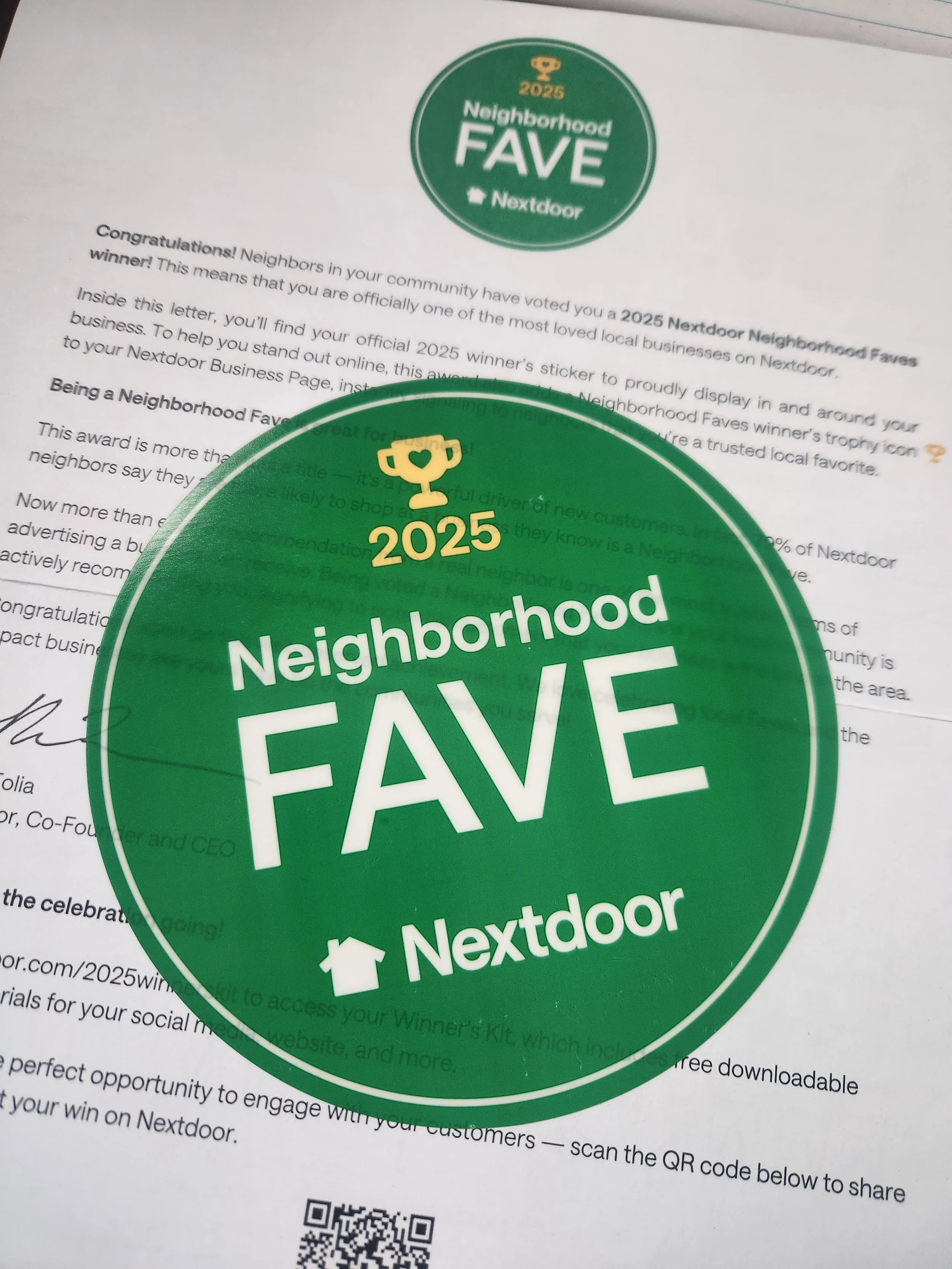 Green circular sticker with gold trophy icon, reading '2025 Neighborhood FAVE' and 'Nextdoor.'