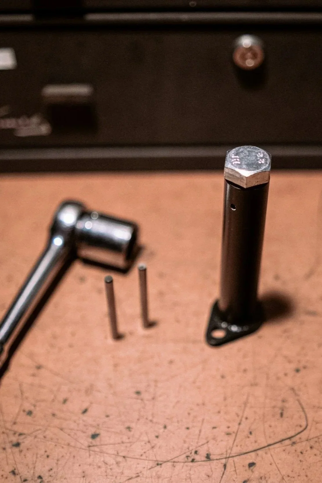 CAMSHAFT ROTATING TOOL