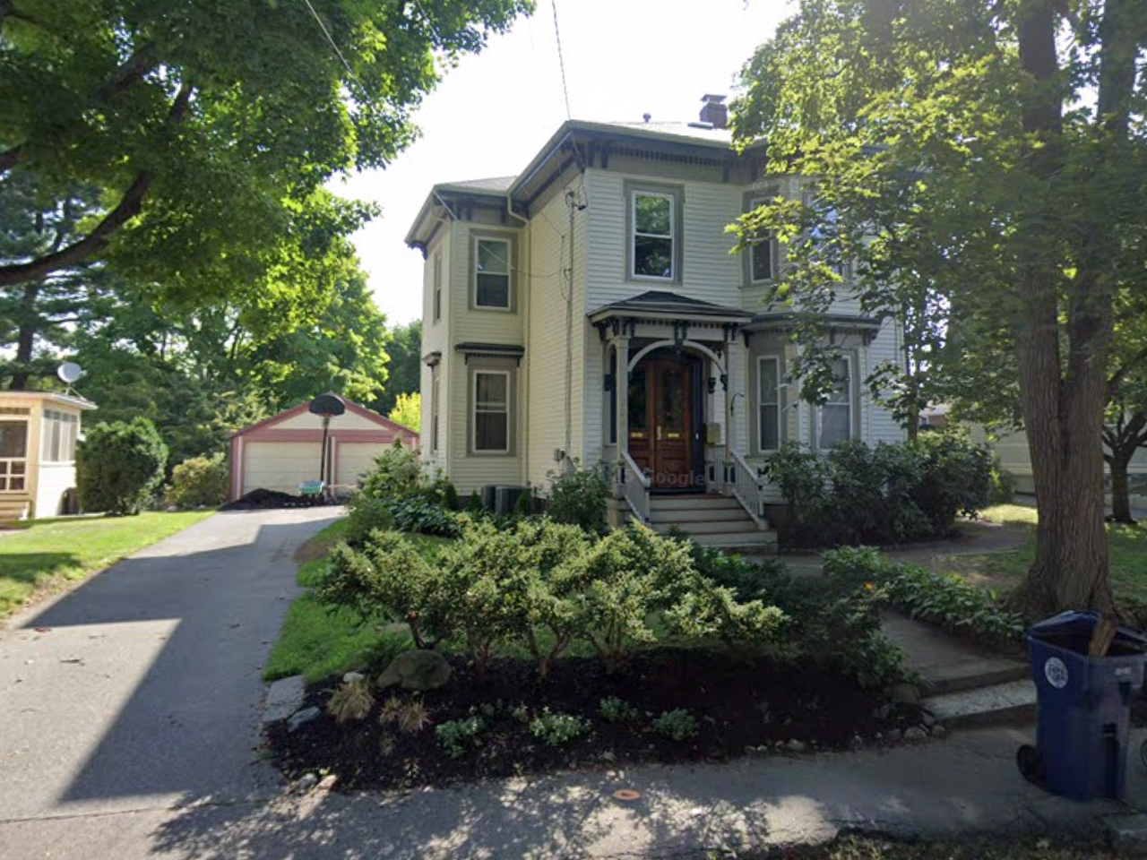 Street view of 224 Melrose St.