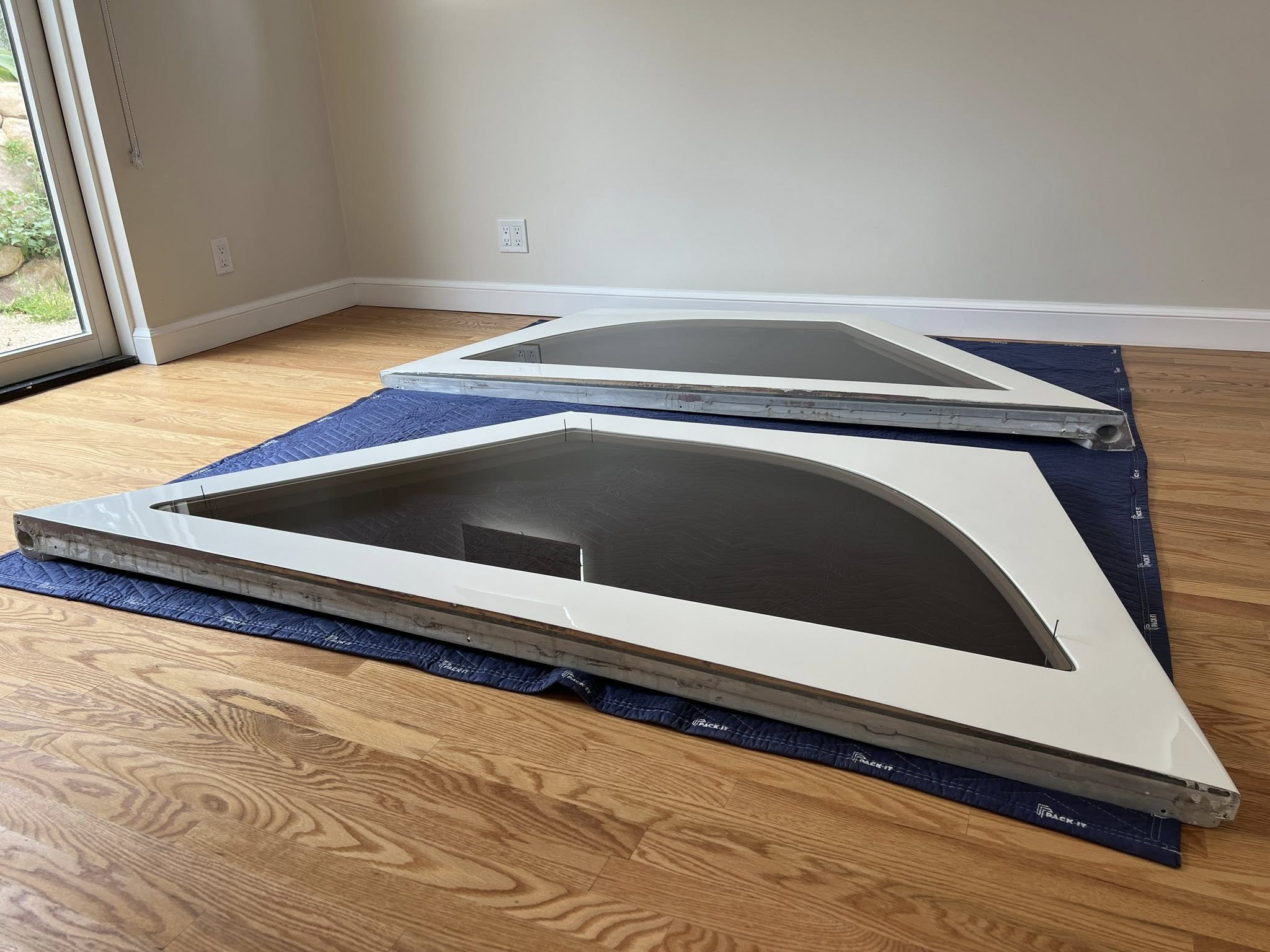 19-HT Side Panels Glass Installation.jpg
