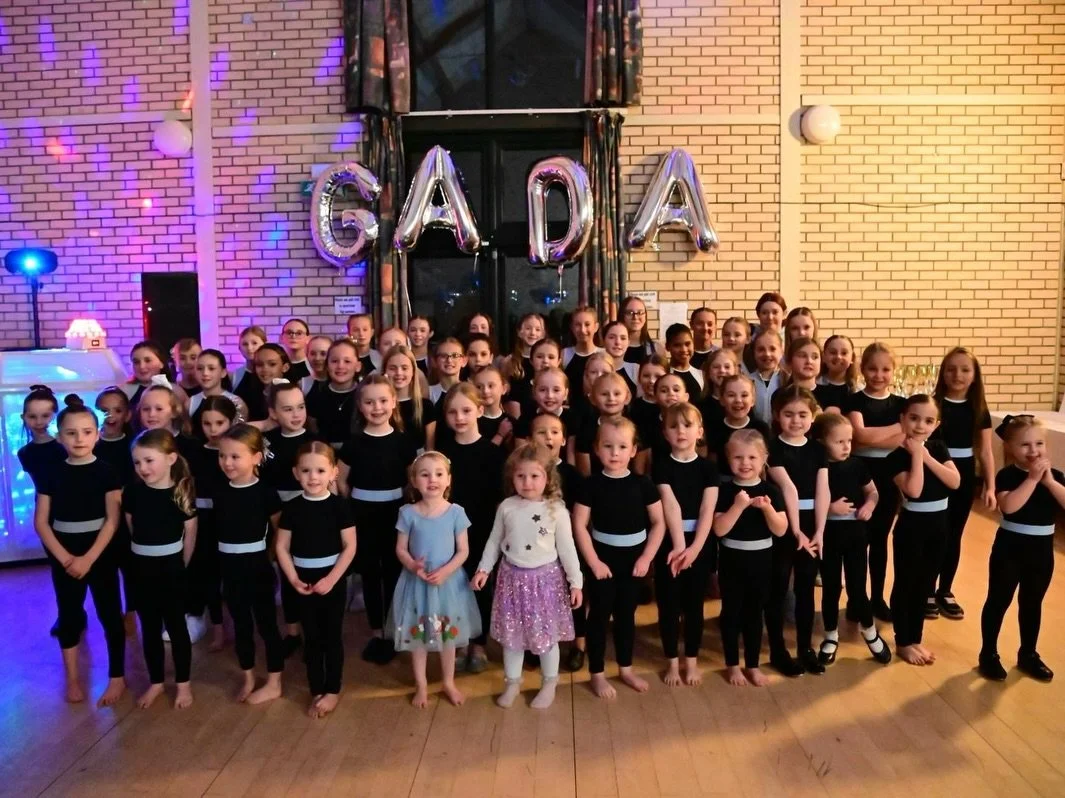 What a truly magical way to end the year 🎄✨

Our end-of-year Christmas party for our dancers was full of dancing, laughter and so many proud moments. From our Tiny Tots aged just 3 right through to our eldest dancers at 15, every child performed the