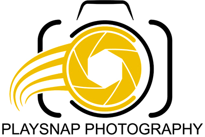 Logo of Playsnap Photography featuring a camera lens with a swirl of yellow and black lines.