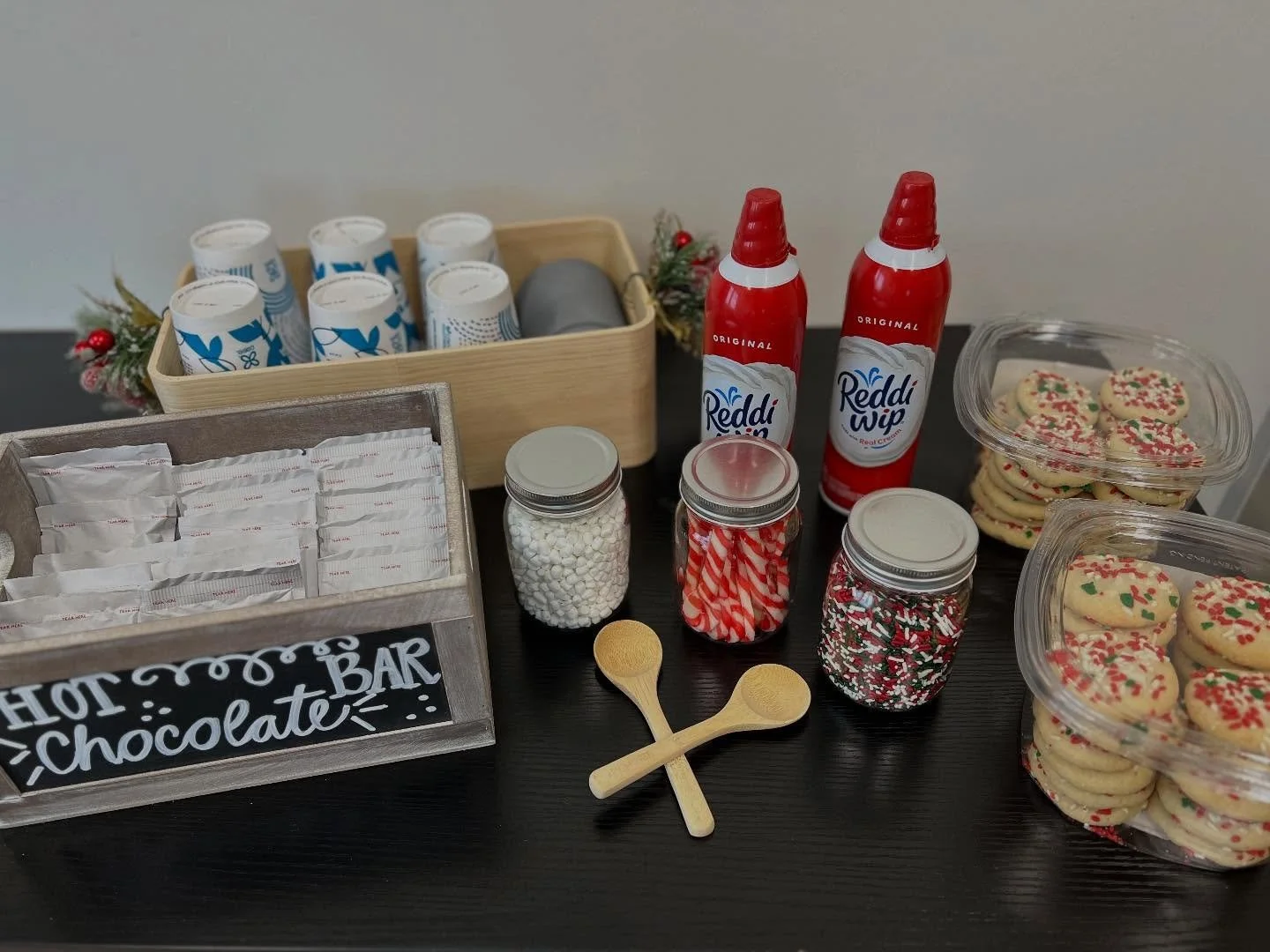 We have the sweetest families&hellip;. always! ❤️🤍🤎
&bull;
Thank you Kate, Chris &amp; your sweet boys!