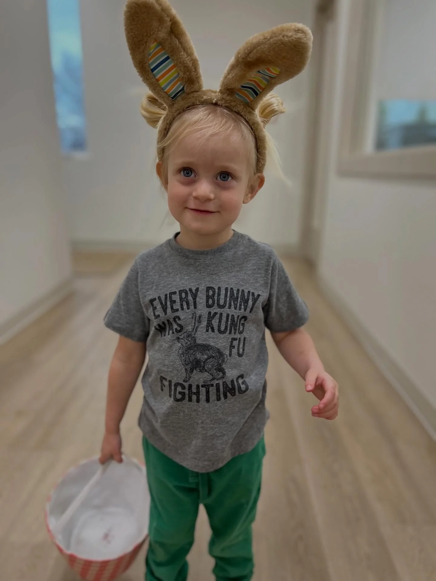 Every bunny was king fu fighting! 🎶🎵
&bull;
&bull;
&bull;
We know you just sang that! 😂😏