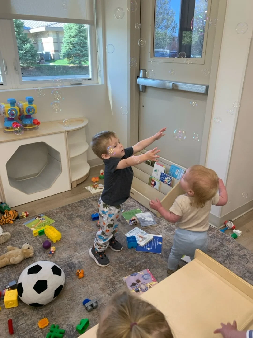 Bubbles. Bubbles. Bubbles. 🫧🫧🫧🫧