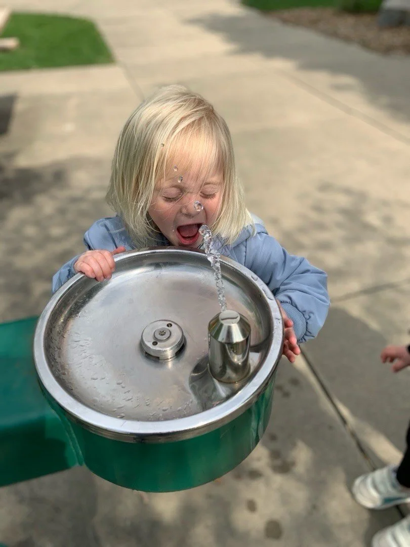 Tiny enough to not be able to reach the water fountain, mighty enough to run the place! 💪🏽