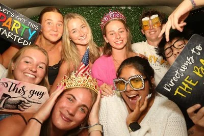 photo booth attendees