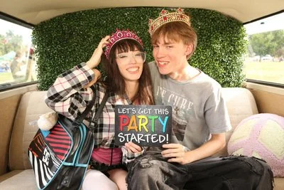 photo booth attendees