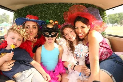 photo booth attendees