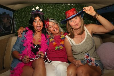photo booth attendees