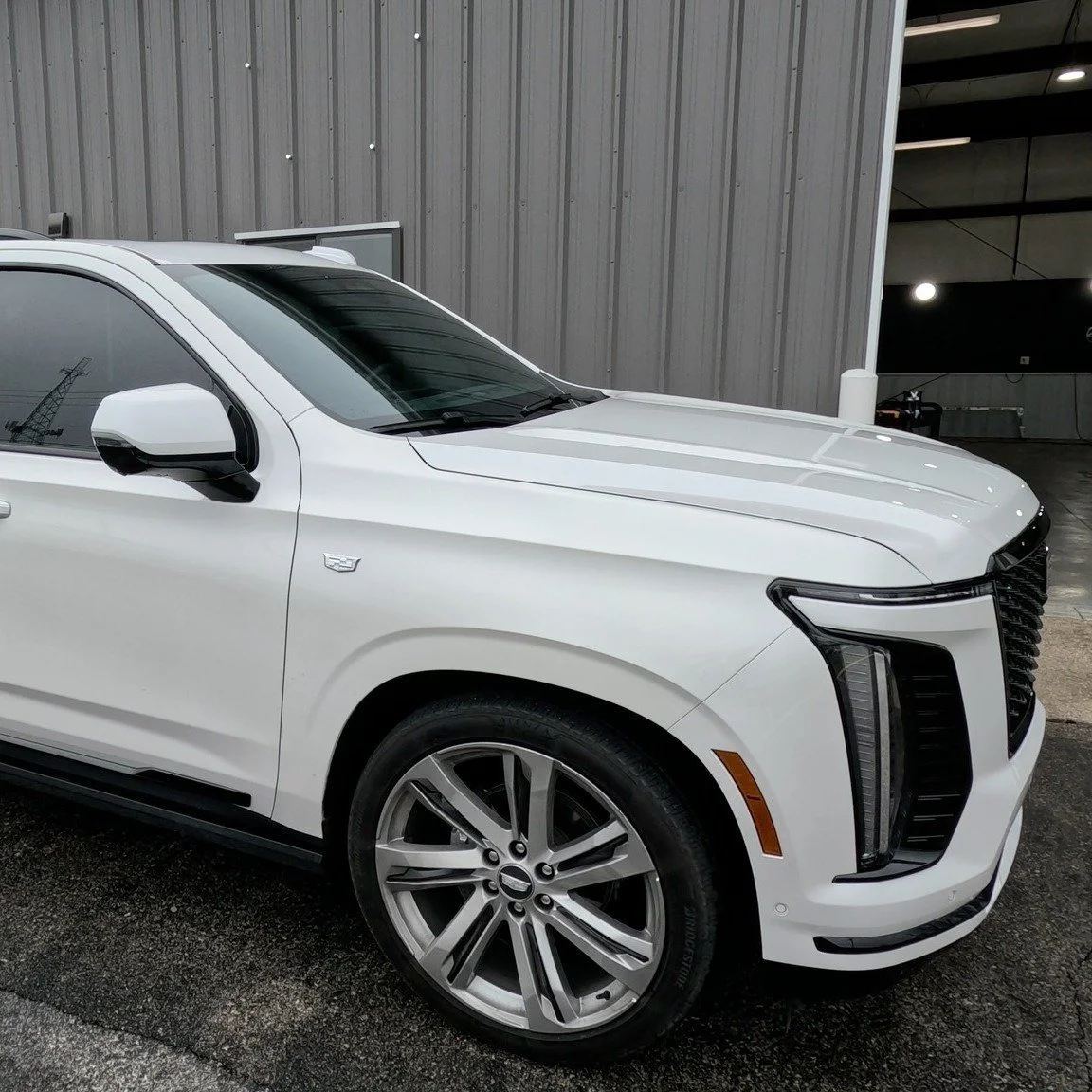 Did someone else ceramic coat your vehicle?  Let us help you maintain it.

(Also, Ron will never admit that he had to ask the customer to show him how to open the glove box)

#detailing #CadillacEscalade #archcitydetail