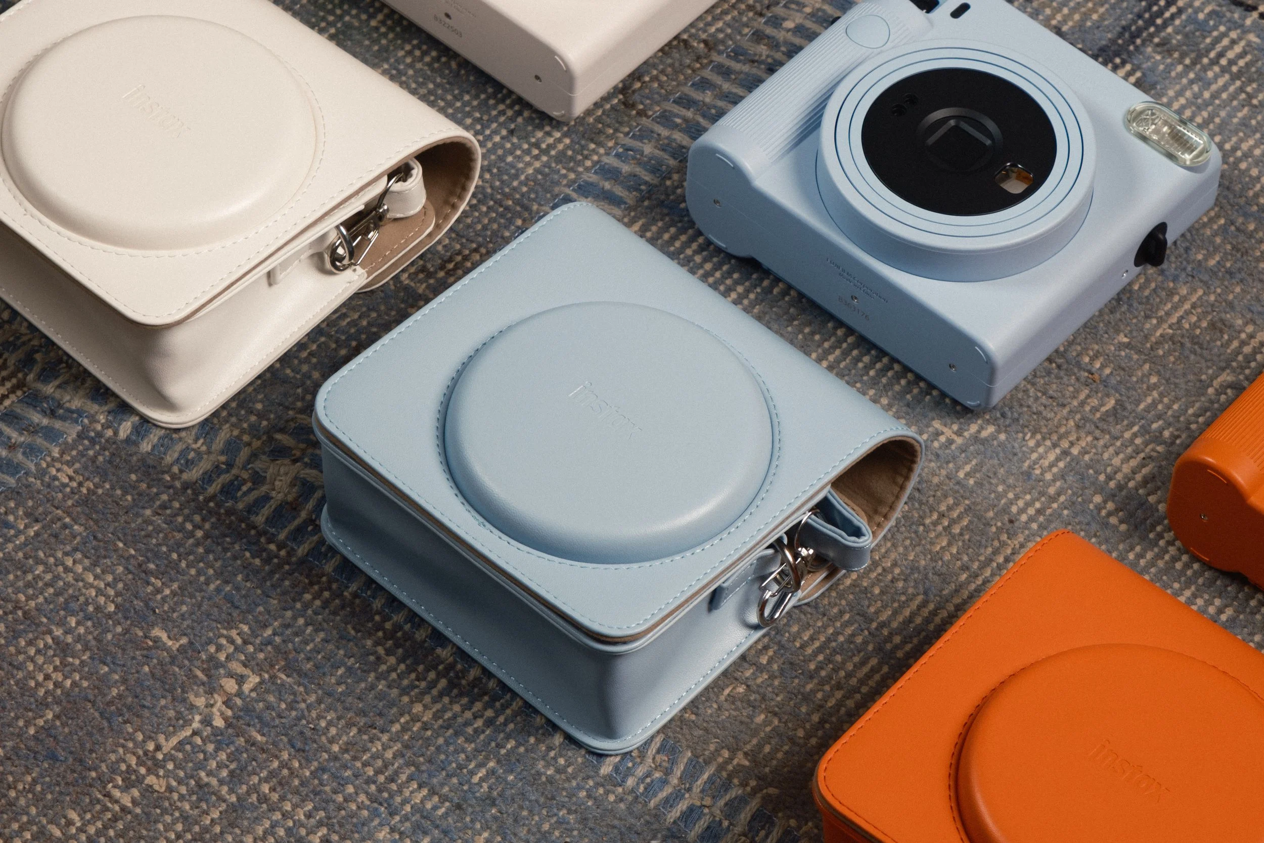INSTAX_F-12.jpg