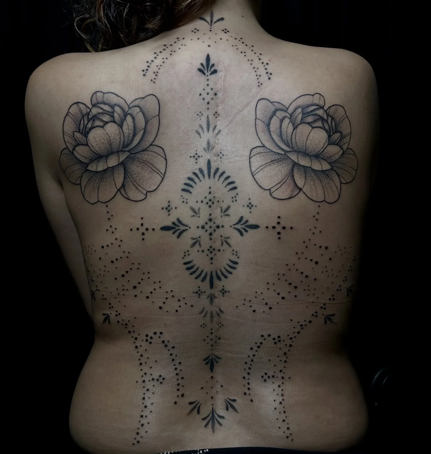 Ornamental symmetry flowing with the body ✨
Every dot, every line placed with intention &mdash; designed to move, breathe, and age beautifully.
Back pieces like this are where patience and trust turn into timeless art.

Tattoo by @peachy.ink444 🖤

#