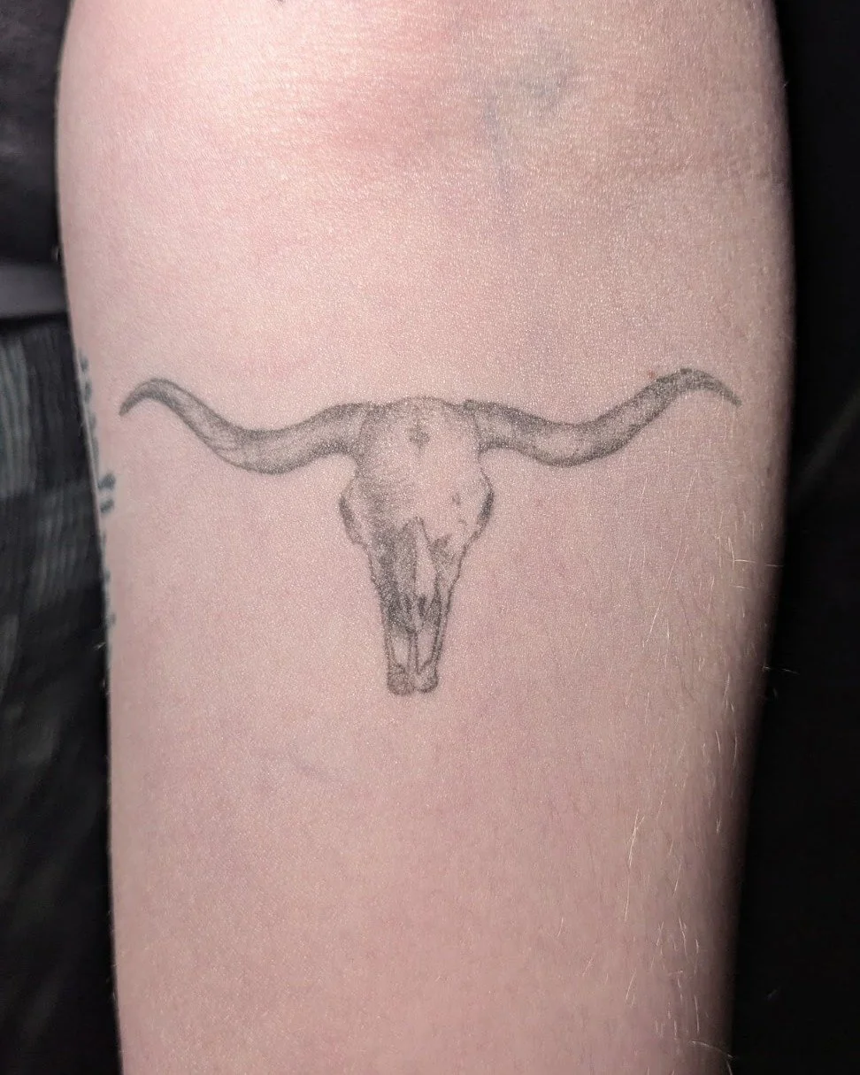 One year later, and still whispering in fine lines and soft grey.

Healed, settled, and living in the skin the way it was meant to&mdash;proof that subtle work can hold its own over time. Aging gently, exactly as intended.

Tattoo by Lumi!  @forgutsa