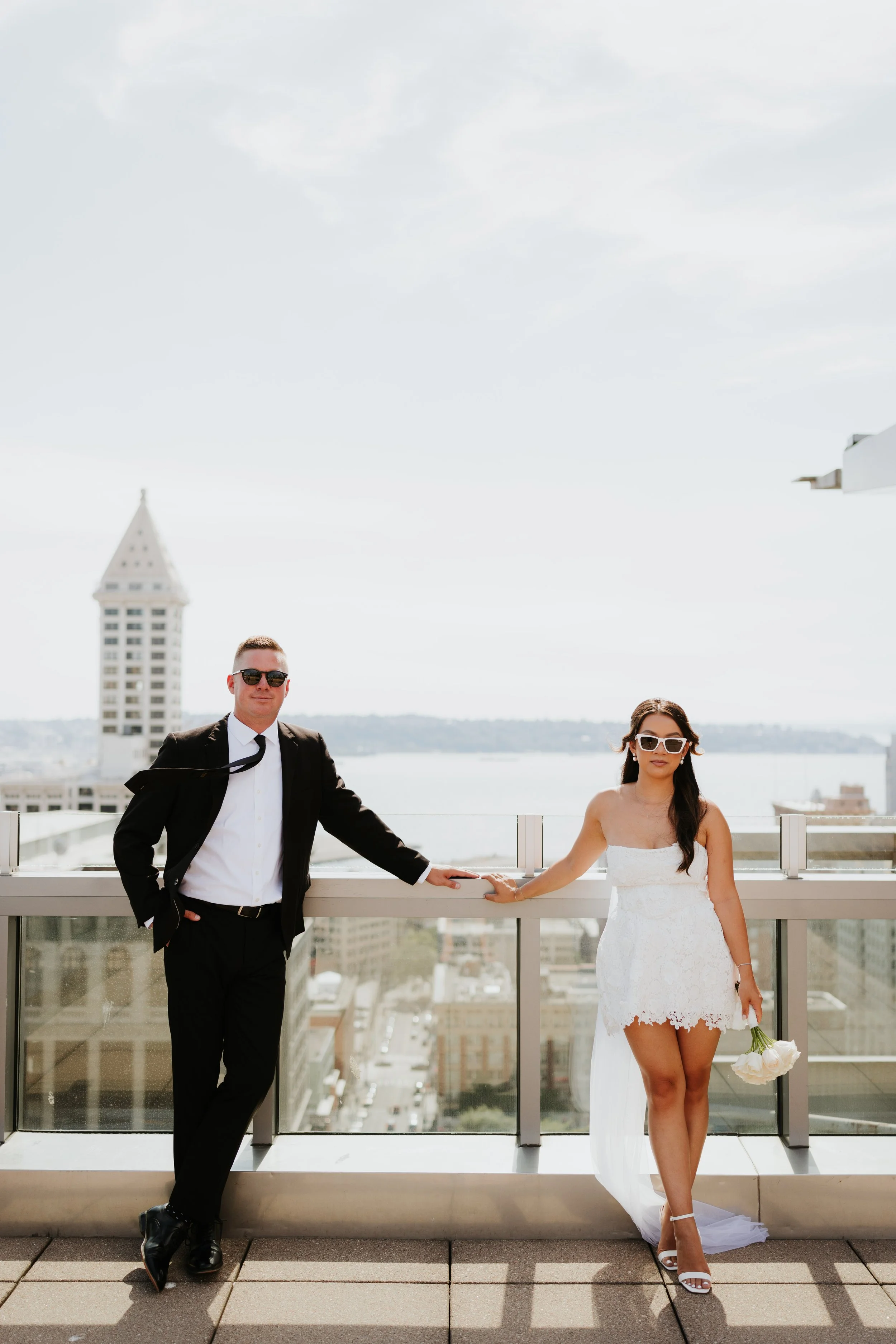 SUNNY COURTHOUSE ELOPEMENT IN SEATTLE | KHANH + RYAN