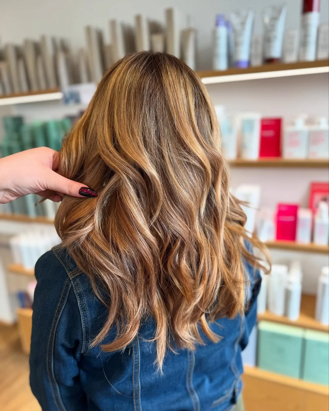 Balayage_Zaibatsu Hair Dunedin.jpg