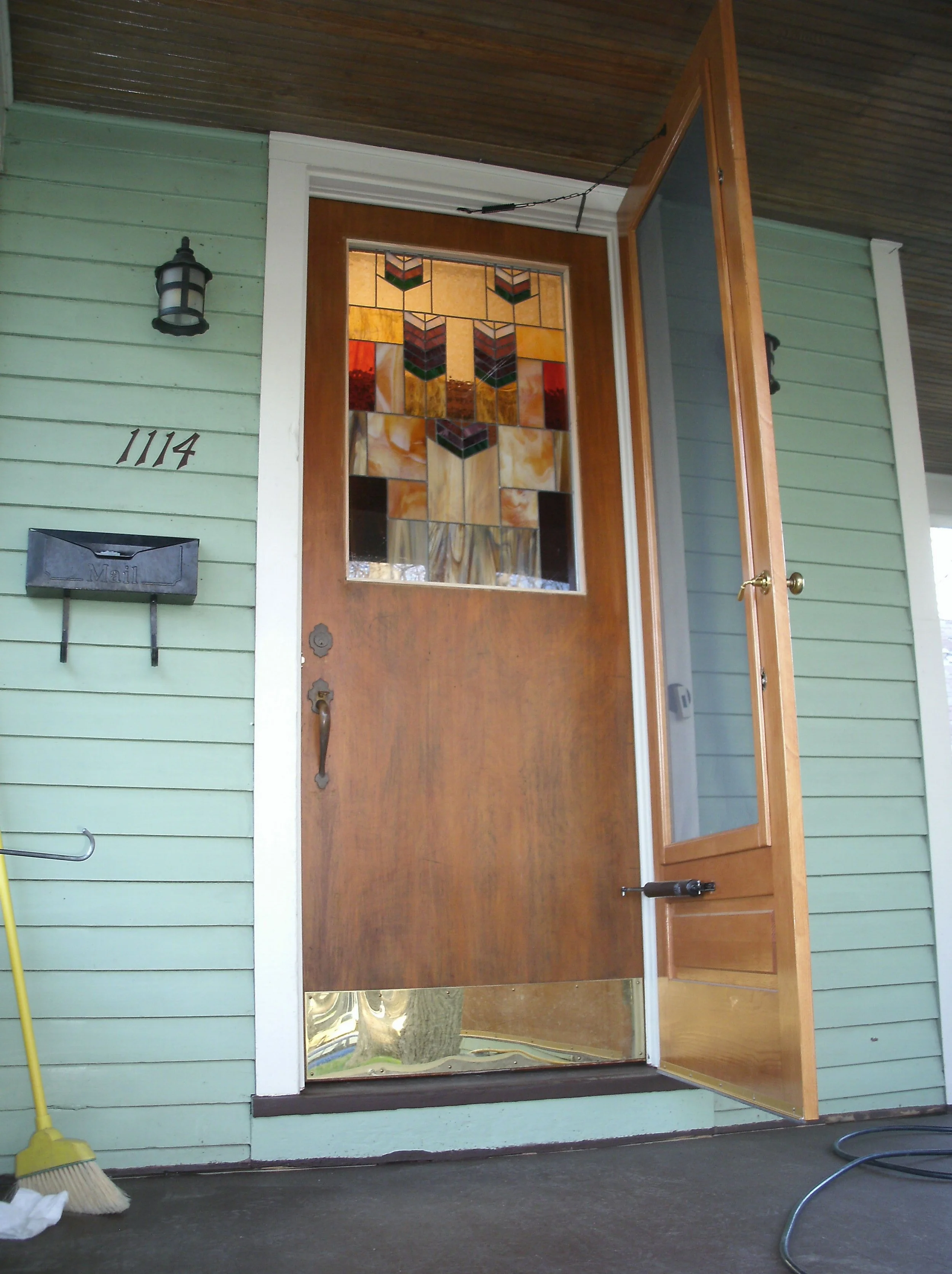 View without the storm door 