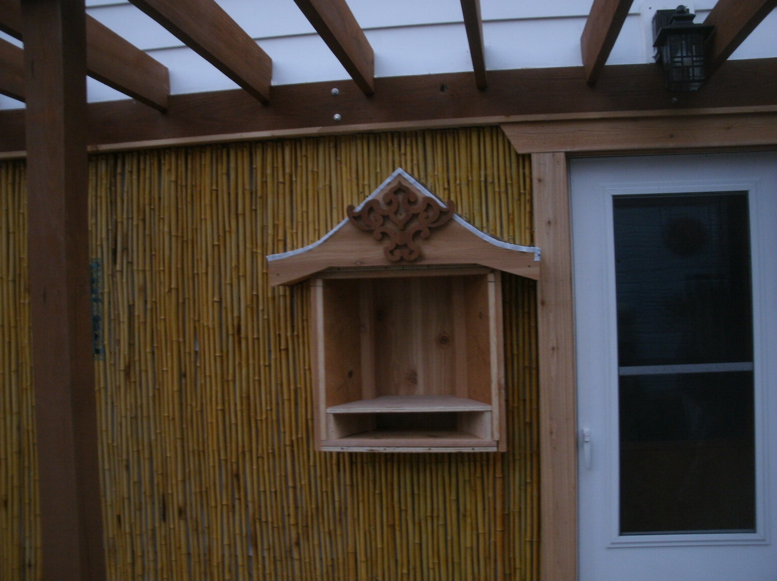 Door trim in and shrine continuing