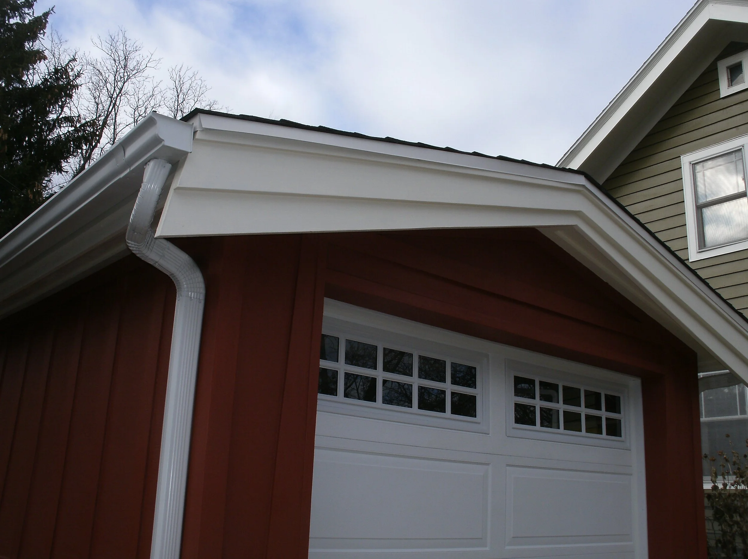 Detail of the front fascia and door