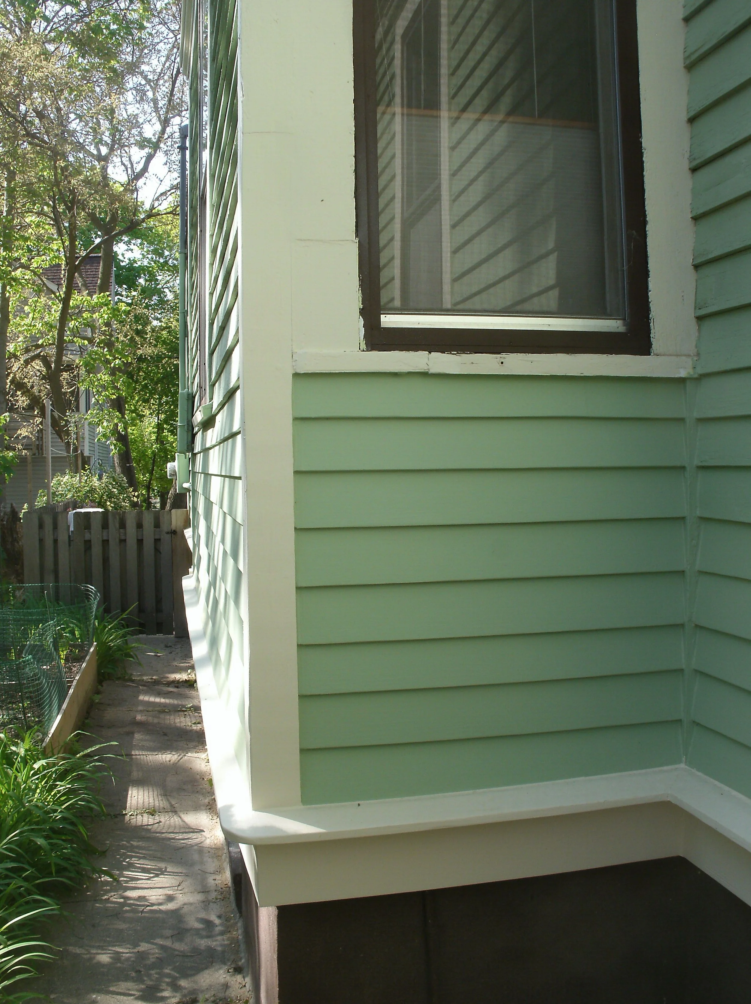 Another few of the newly painted new wood.