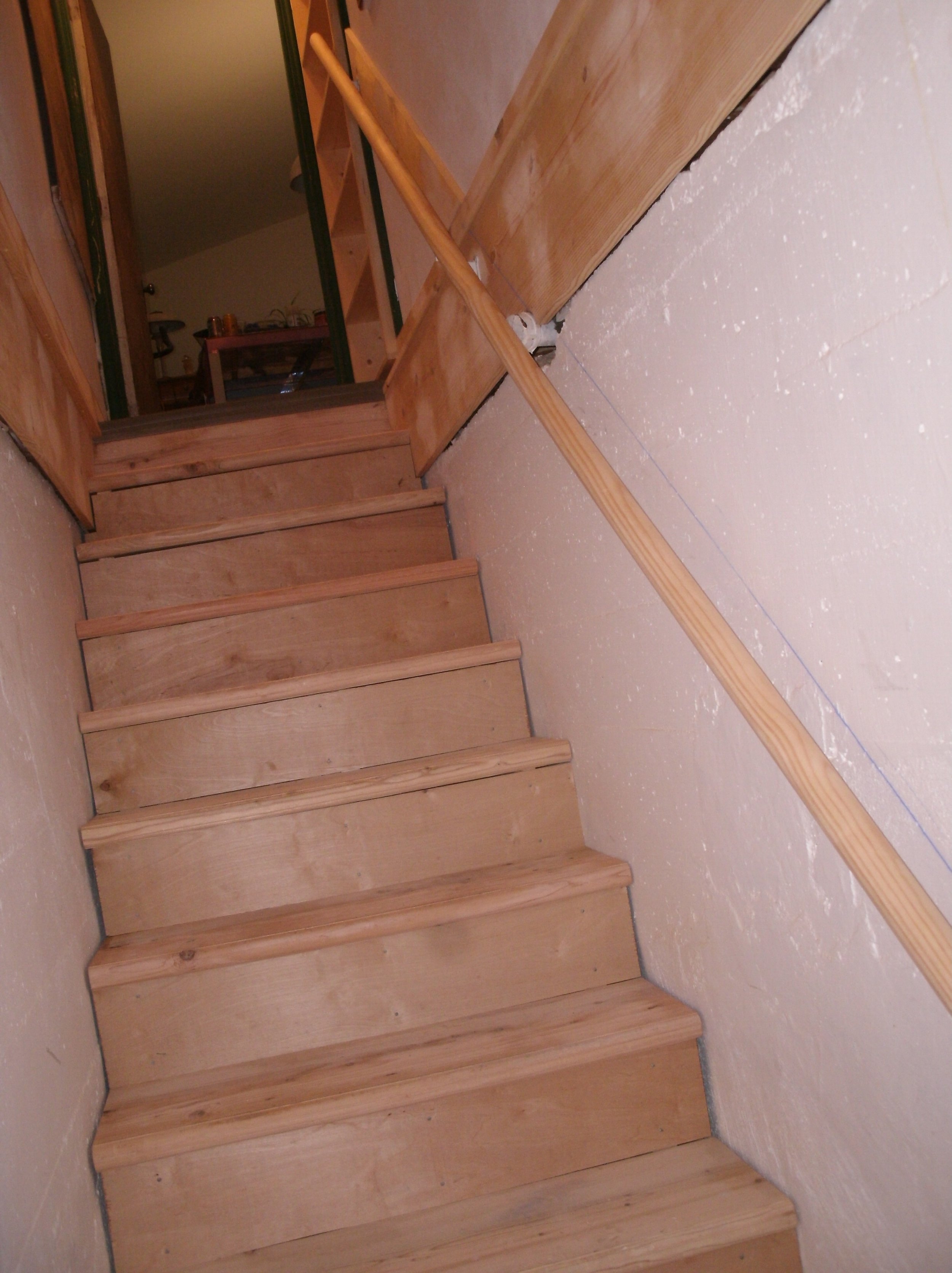 Basement Stairs5.JPG